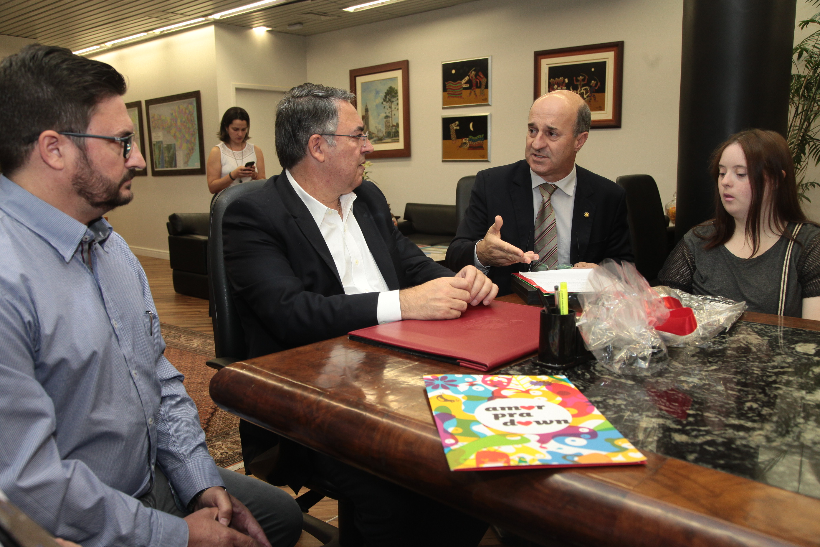 Associações Amor para Down e Amigo Down reúnem-se com Governador de SC.