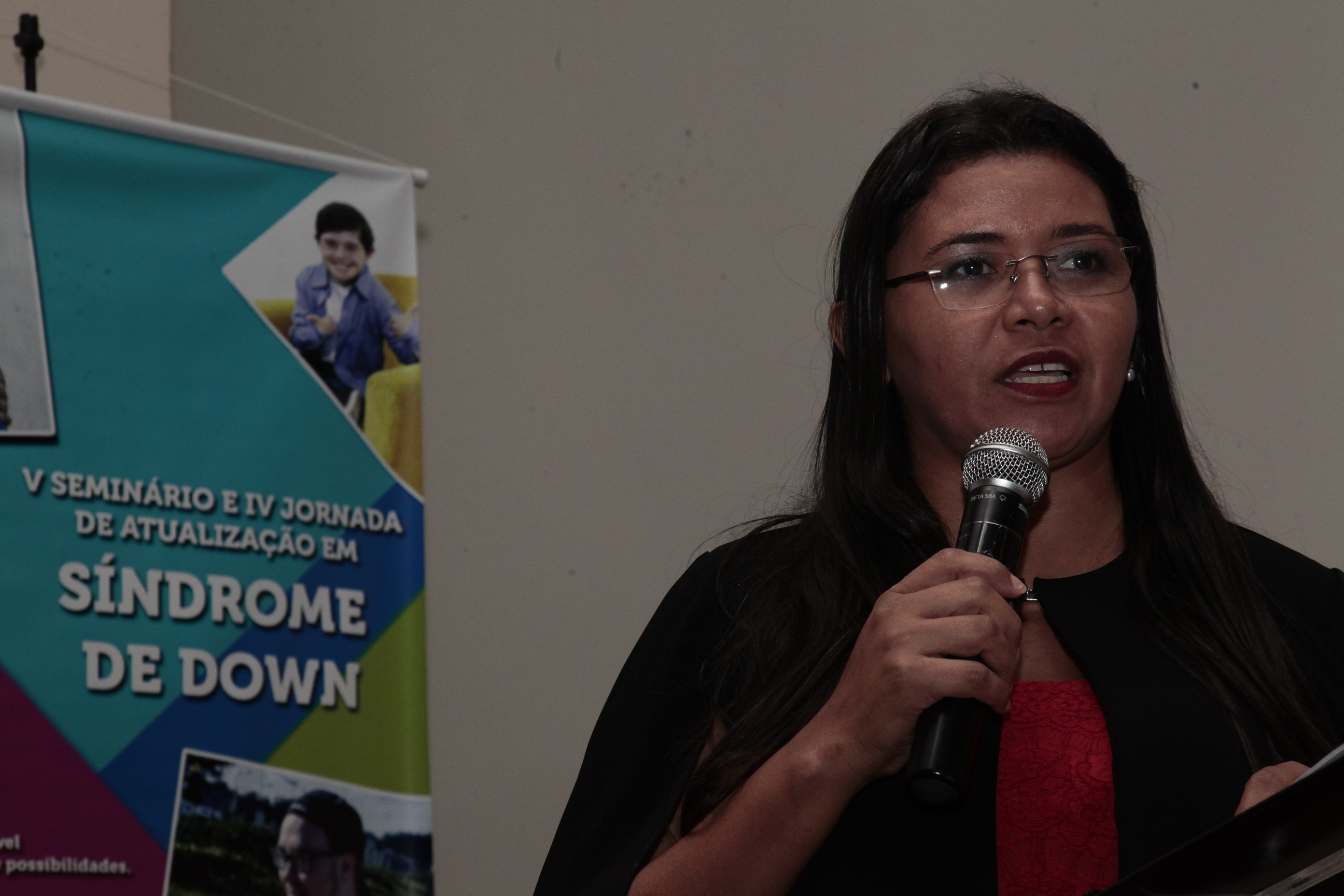 Glauciane Santana. Quinto Seminário e Quarta Jornada Catarinense Sobre Síndrome de Down.