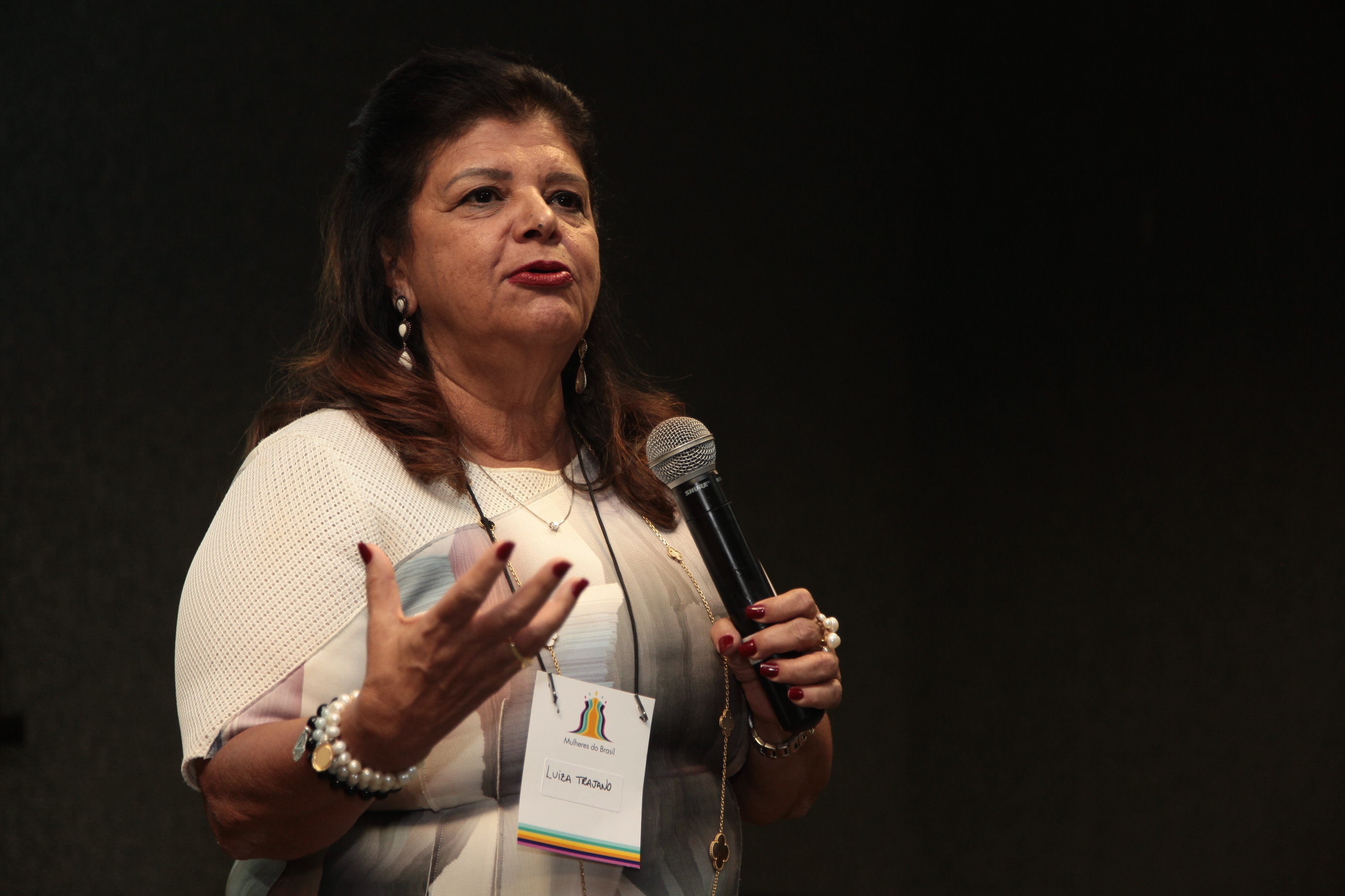 Movimento Mulheres do Brasil.
