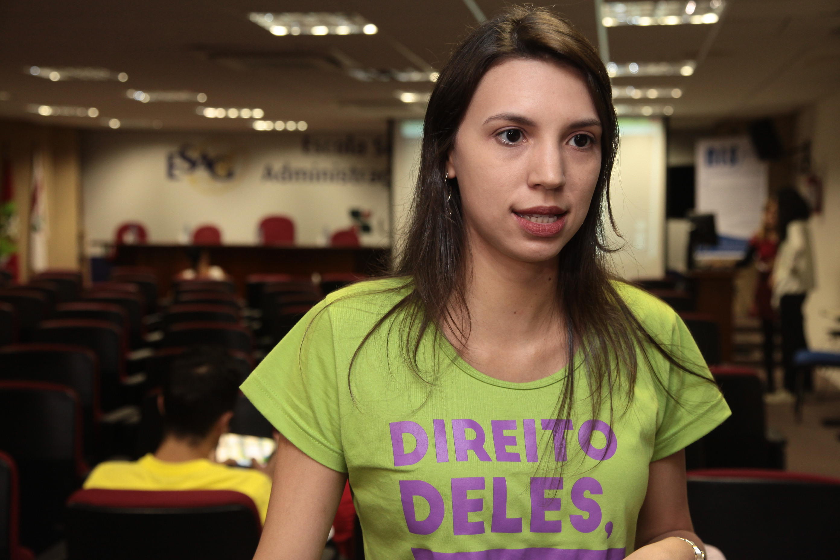 Professora Aghata Gonçalves - pesquisadora do Relatório Sinais Vitais 2016.