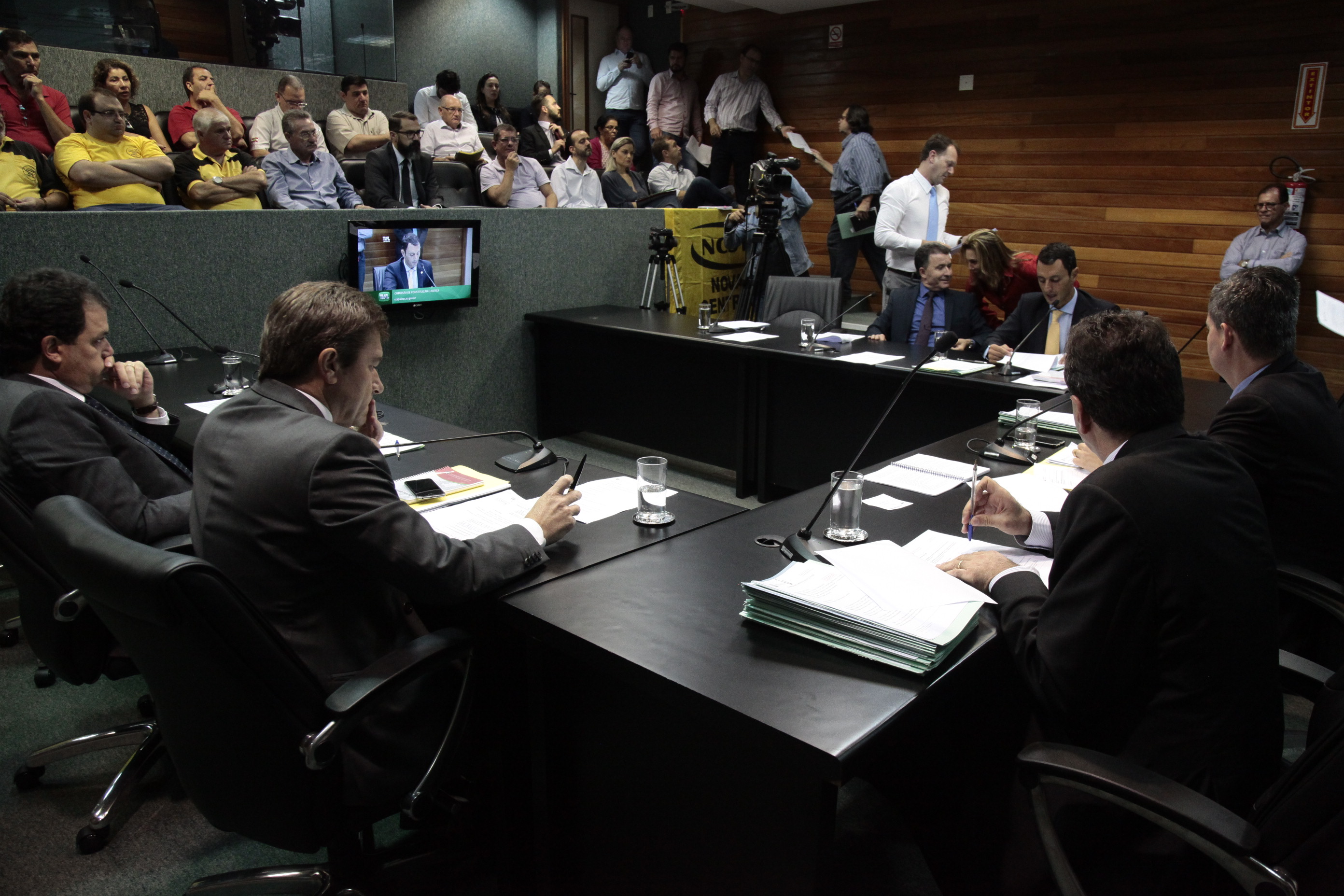 Comissão de Constituição e Justiça.
