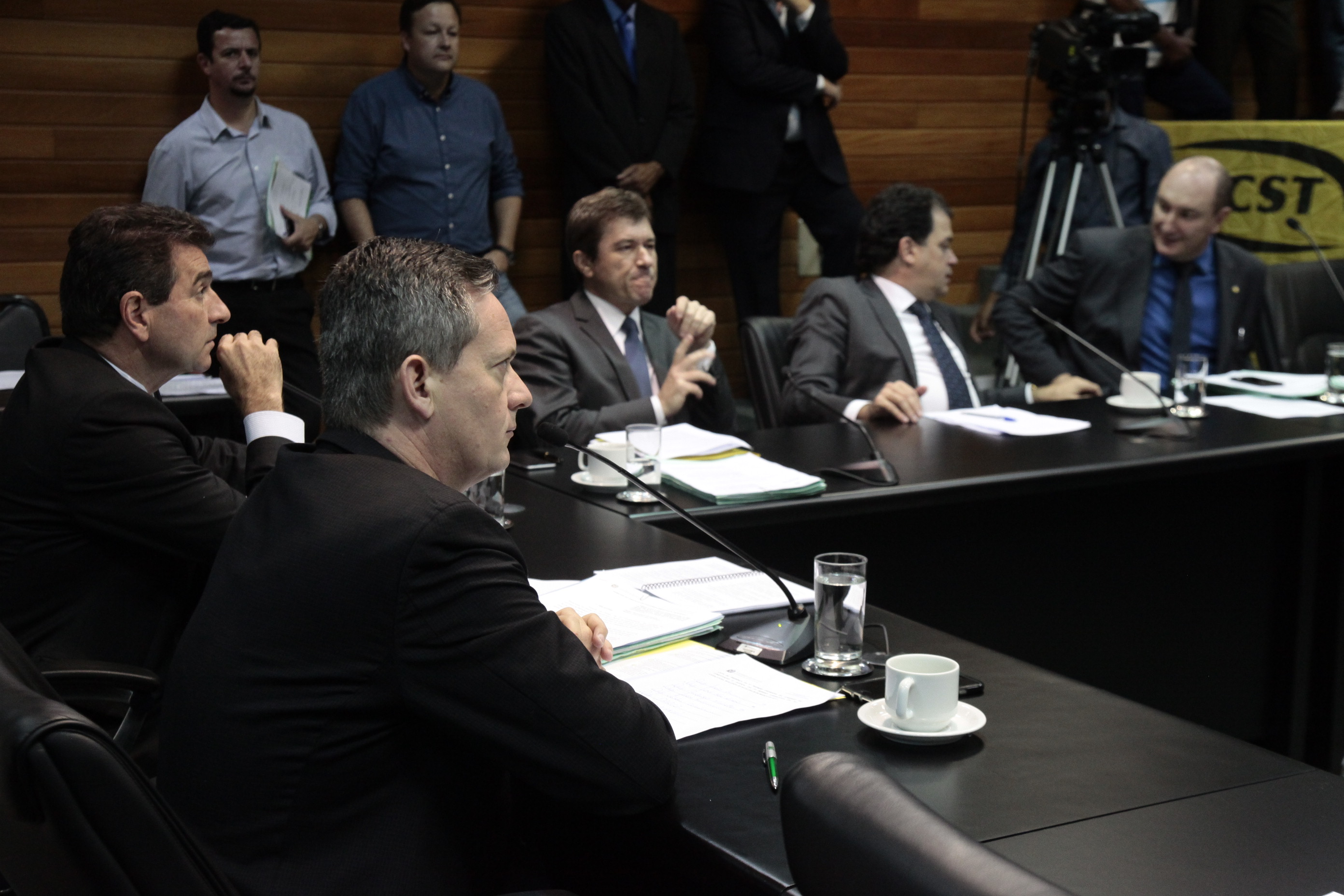 Comissão de Constituição e Justiça.