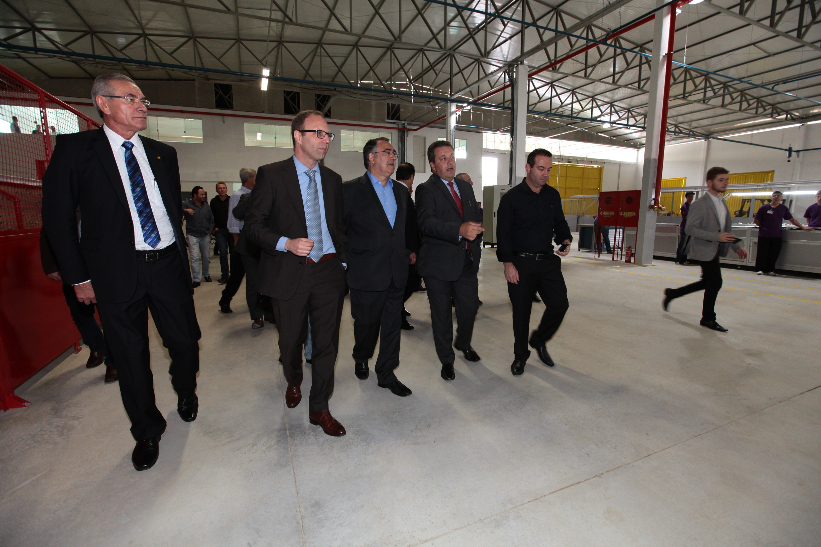Presidente comparece à Inauguração de fábrica em Mafra.