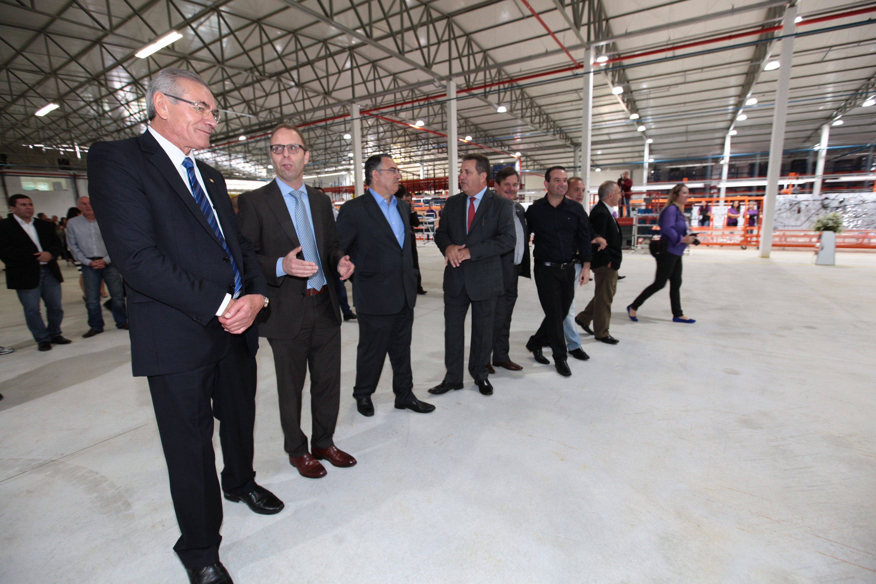 Presidente comparece à Inauguração de fábrica em Mafra.