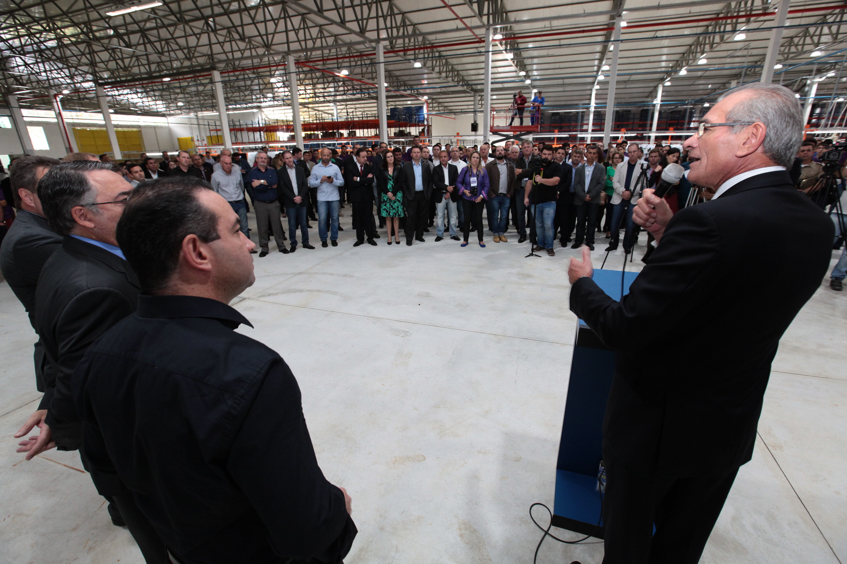 Presidente comparece à Inauguração de fábrica em Mafra.