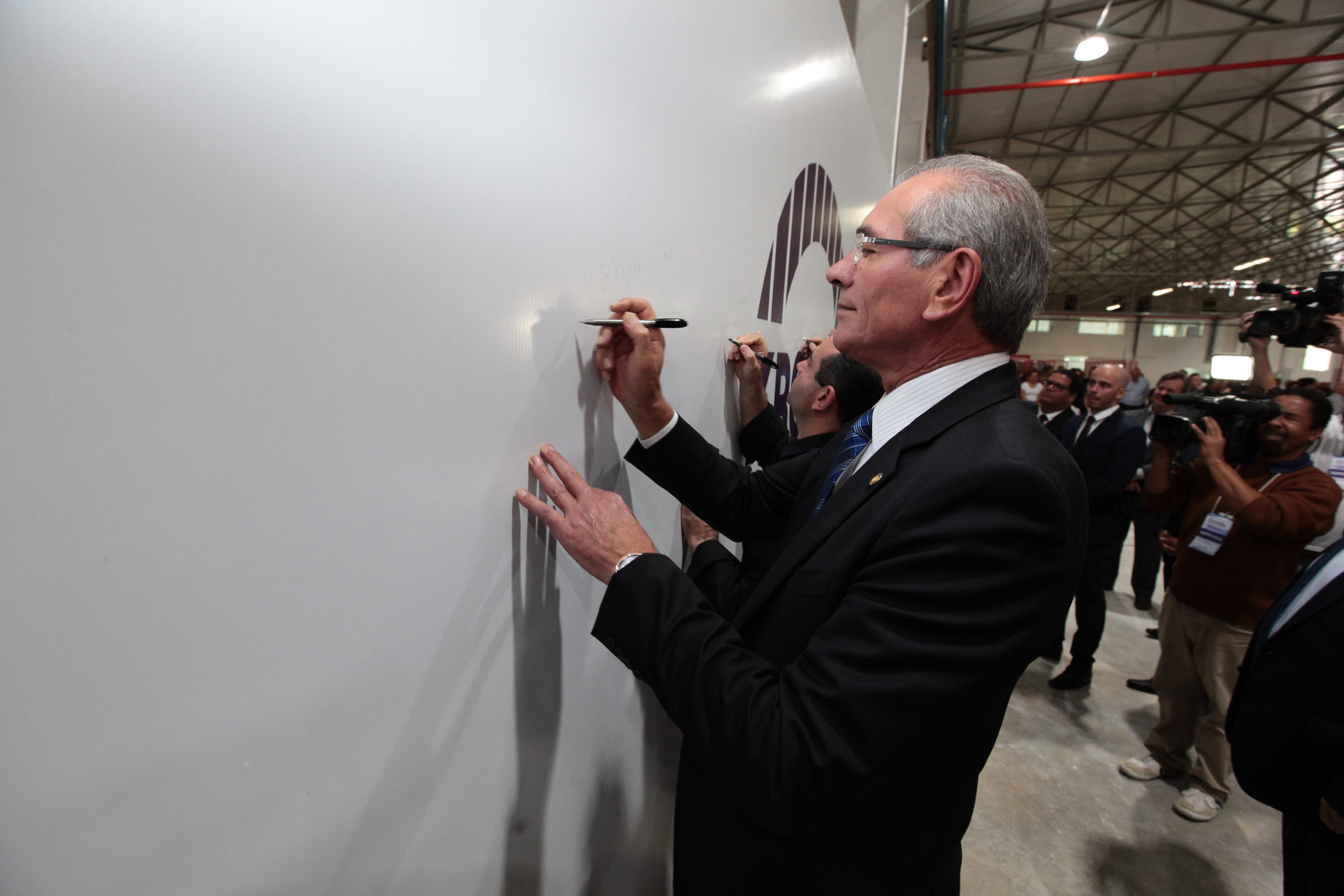 Presidente comparece à Inauguração de fábrica em Mafra.