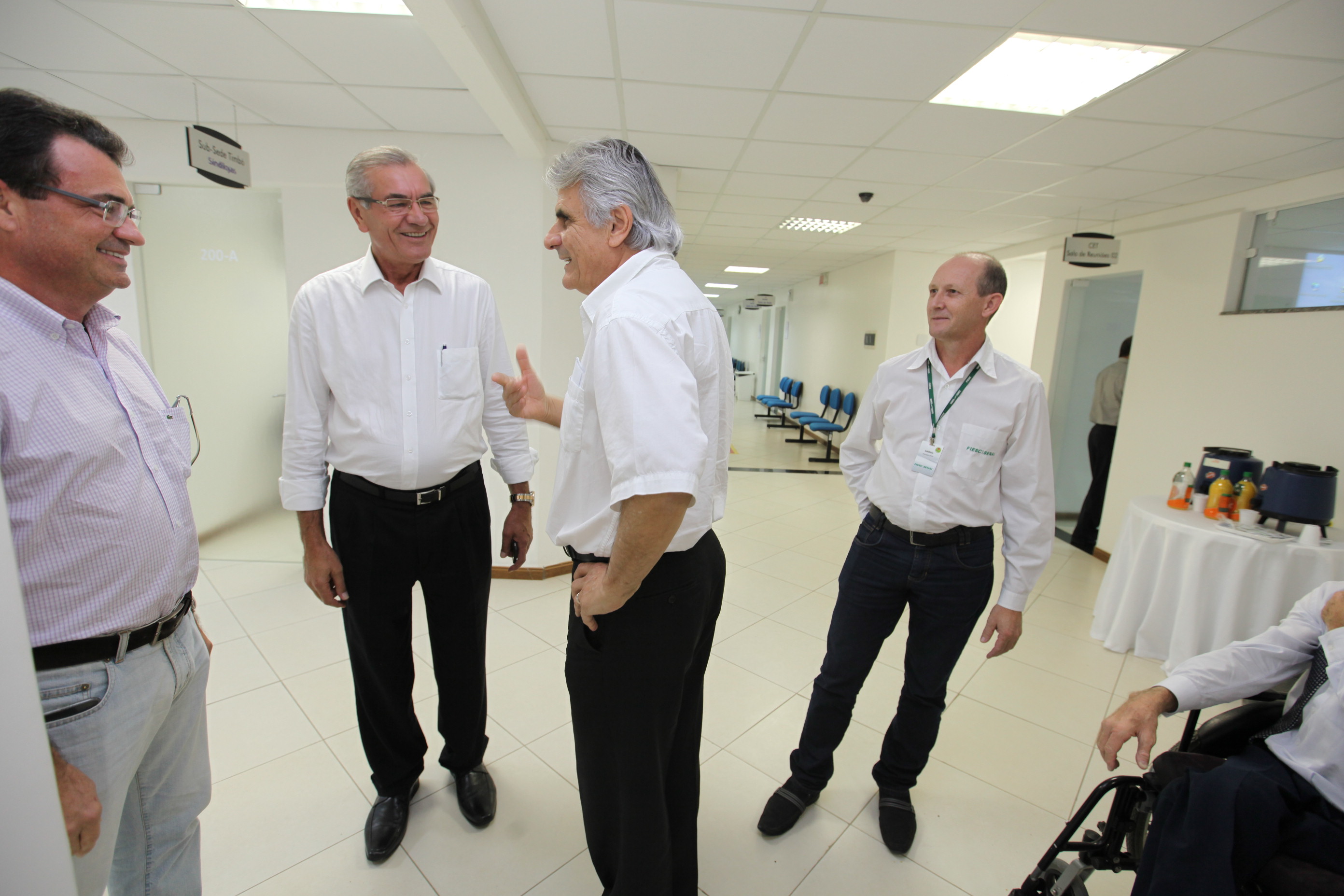 Associação Empresarial do Médio Vale do Itajaí CET - Centro Empresarial de Timbó.