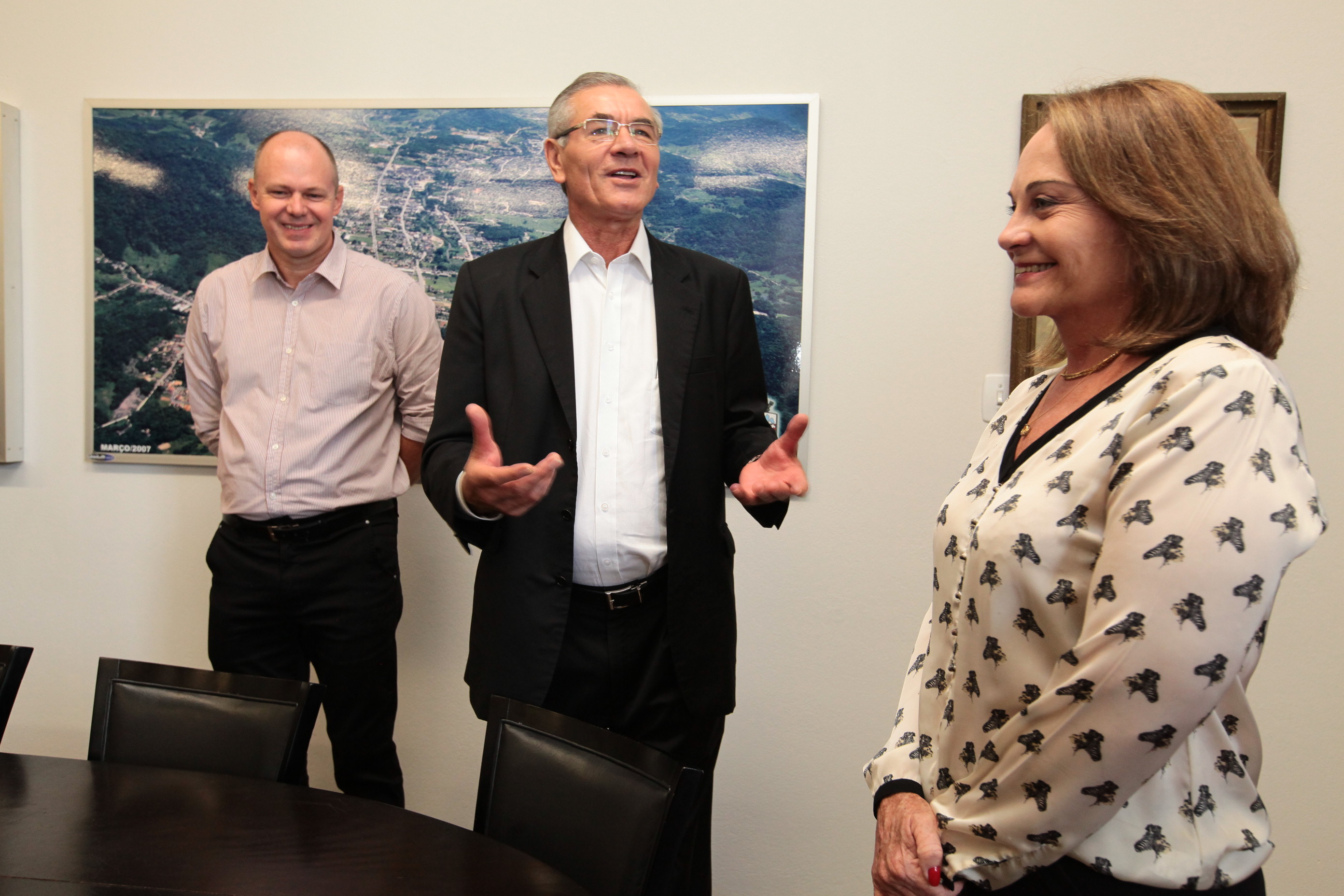 Encontro com o Prefeito de Pomerode e lideranças do município.