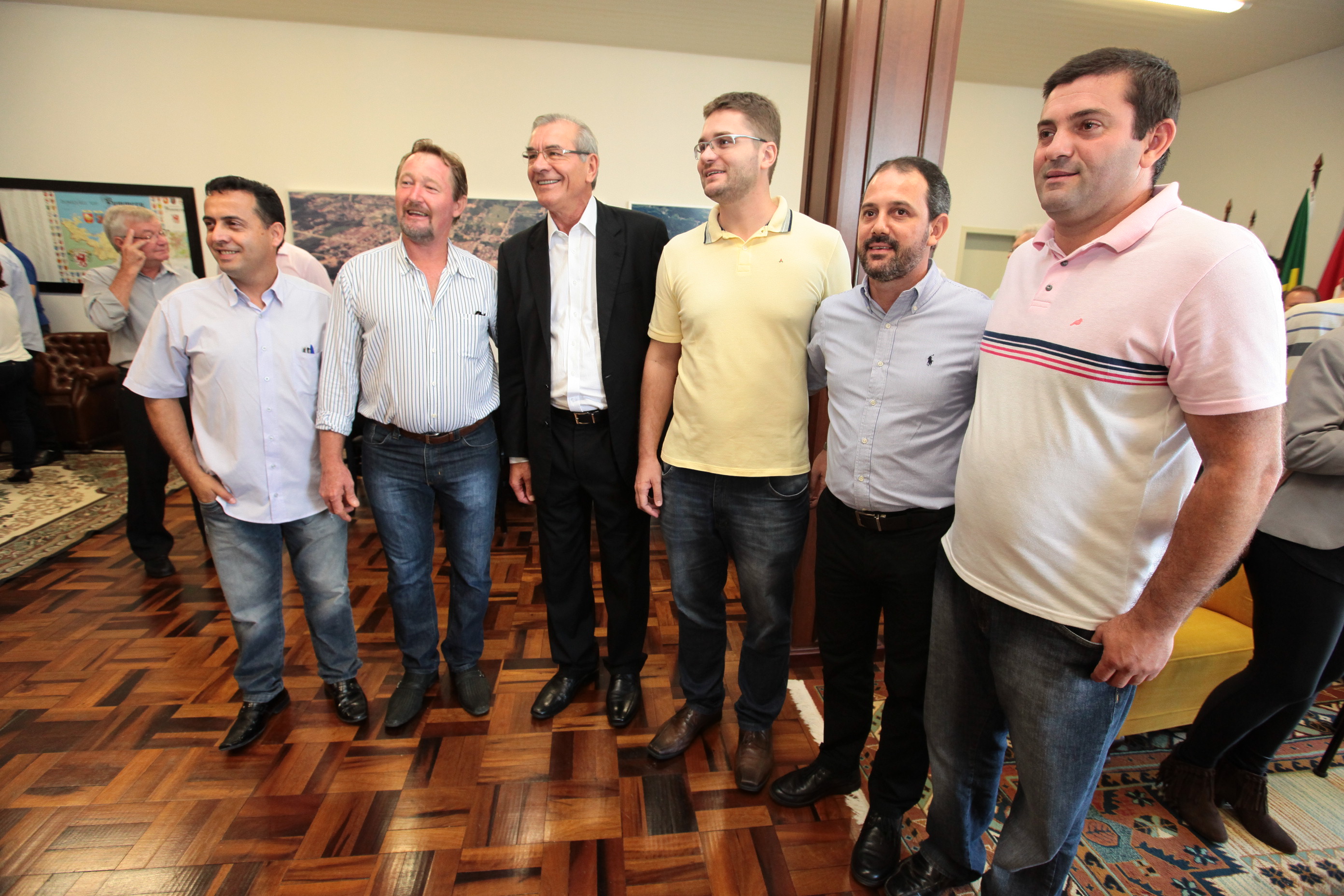 Encontro com o Prefeito de Pomerode e lideranças do município.