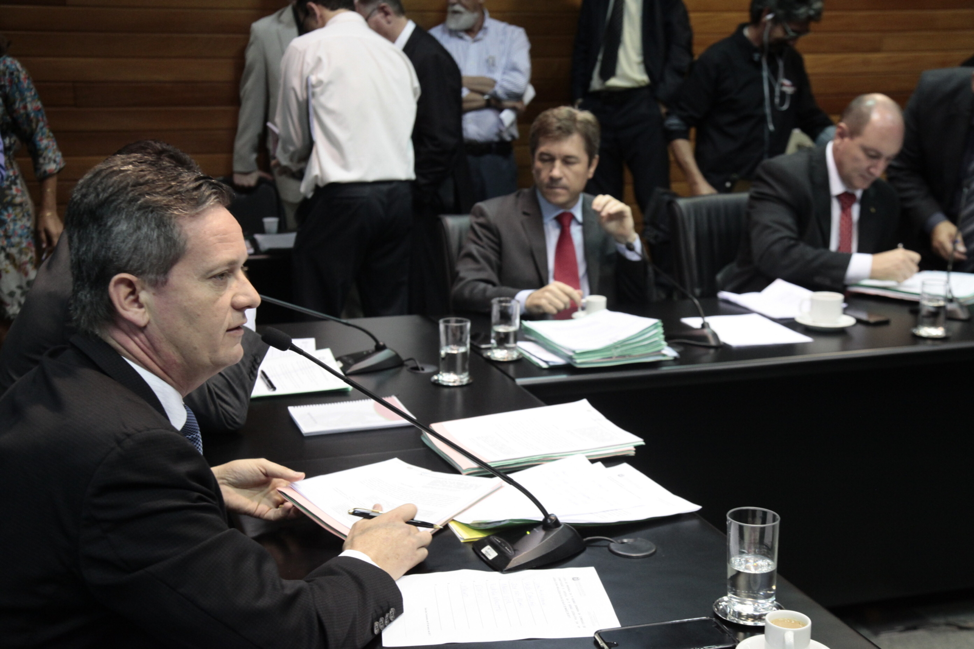 CCJ aprova projeto que amplia subsídio dos defensores públicos em SC