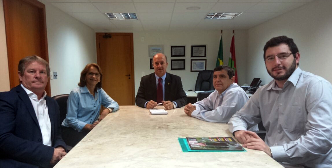 Deputado Zé Milton e lideranças de Içara