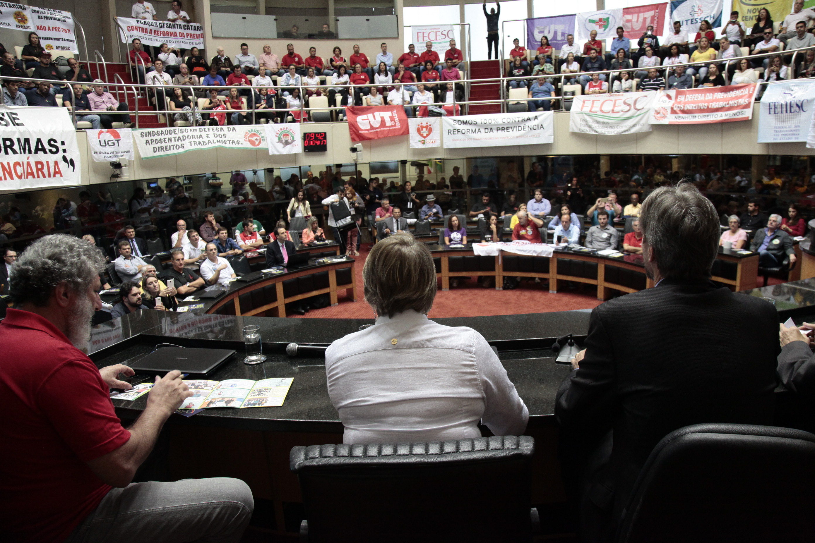 Comissão de Trabalho Promove Audiência Pública Sobre Reforma da Previdência.