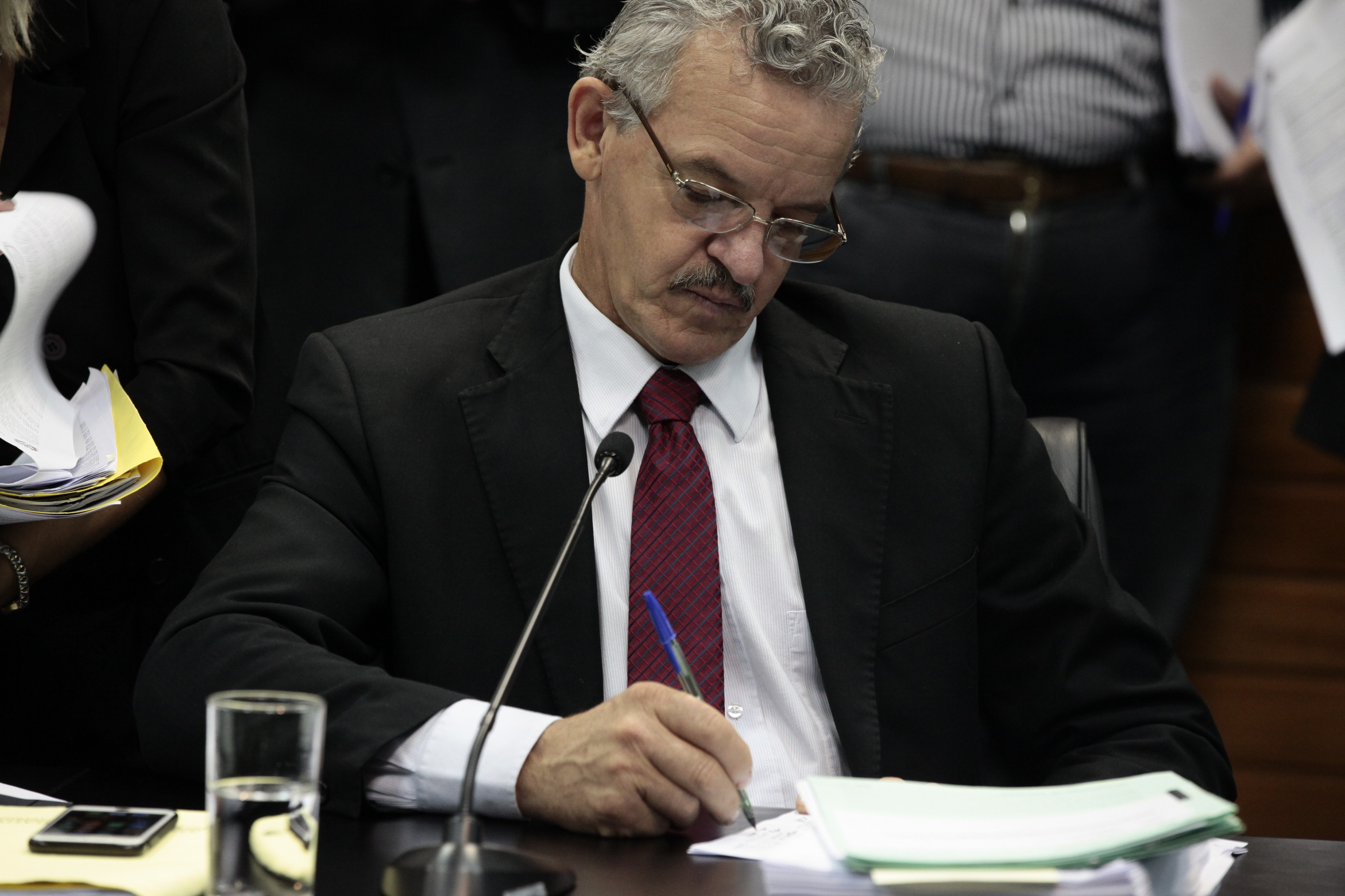 Comissão de Constituição e Justiça.