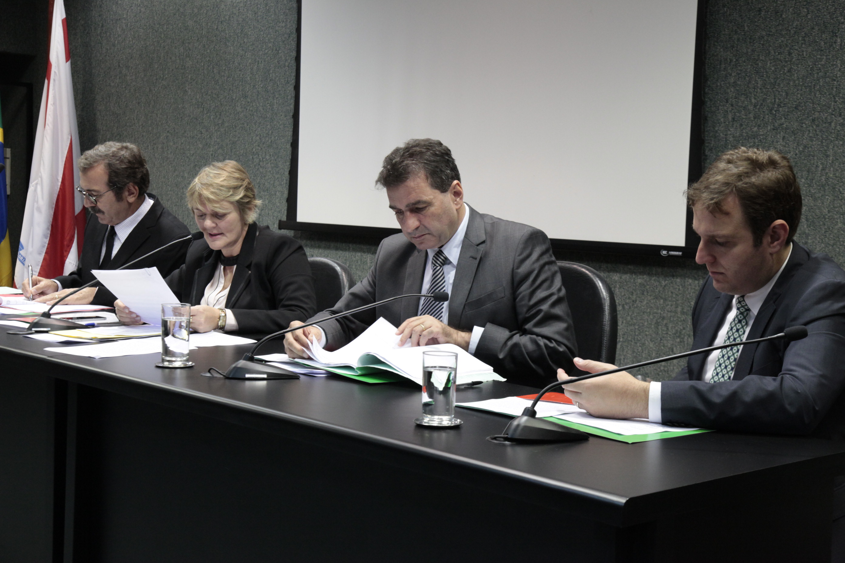 Comissão de Educação.
