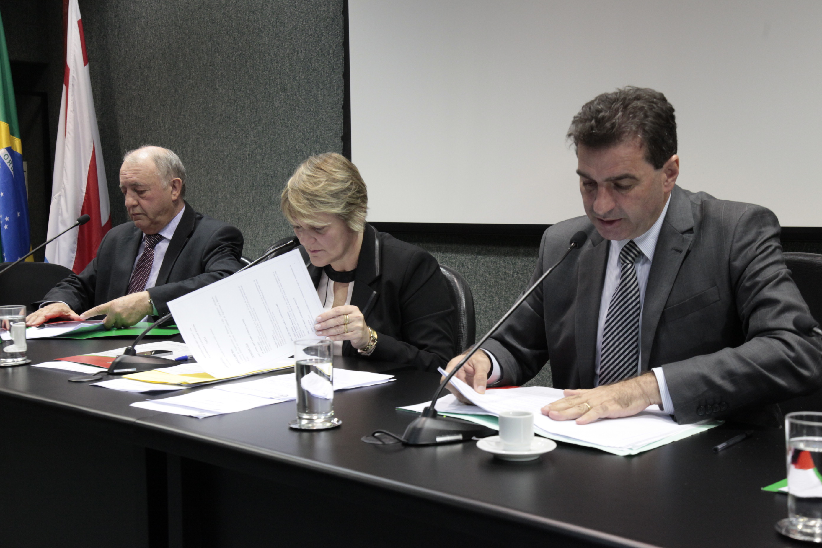 Comissão de Educação.