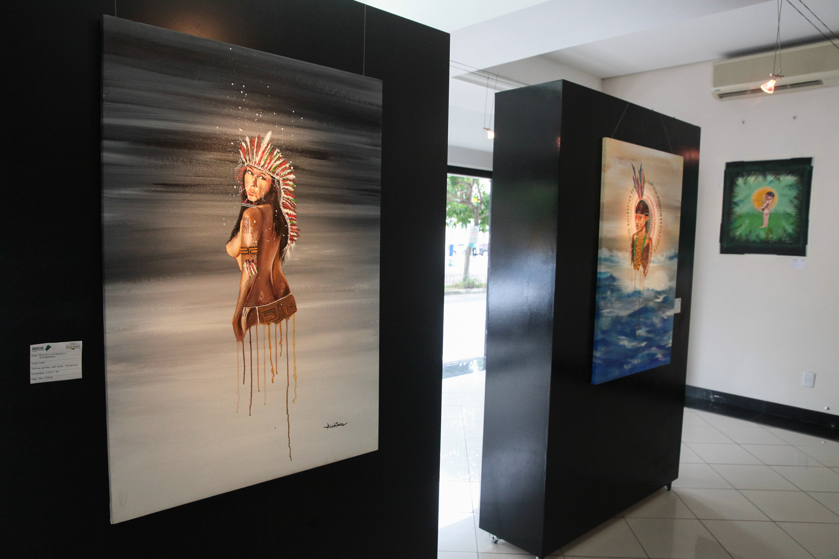 Exposição Ancestrais do artista Rica de Lucca.
