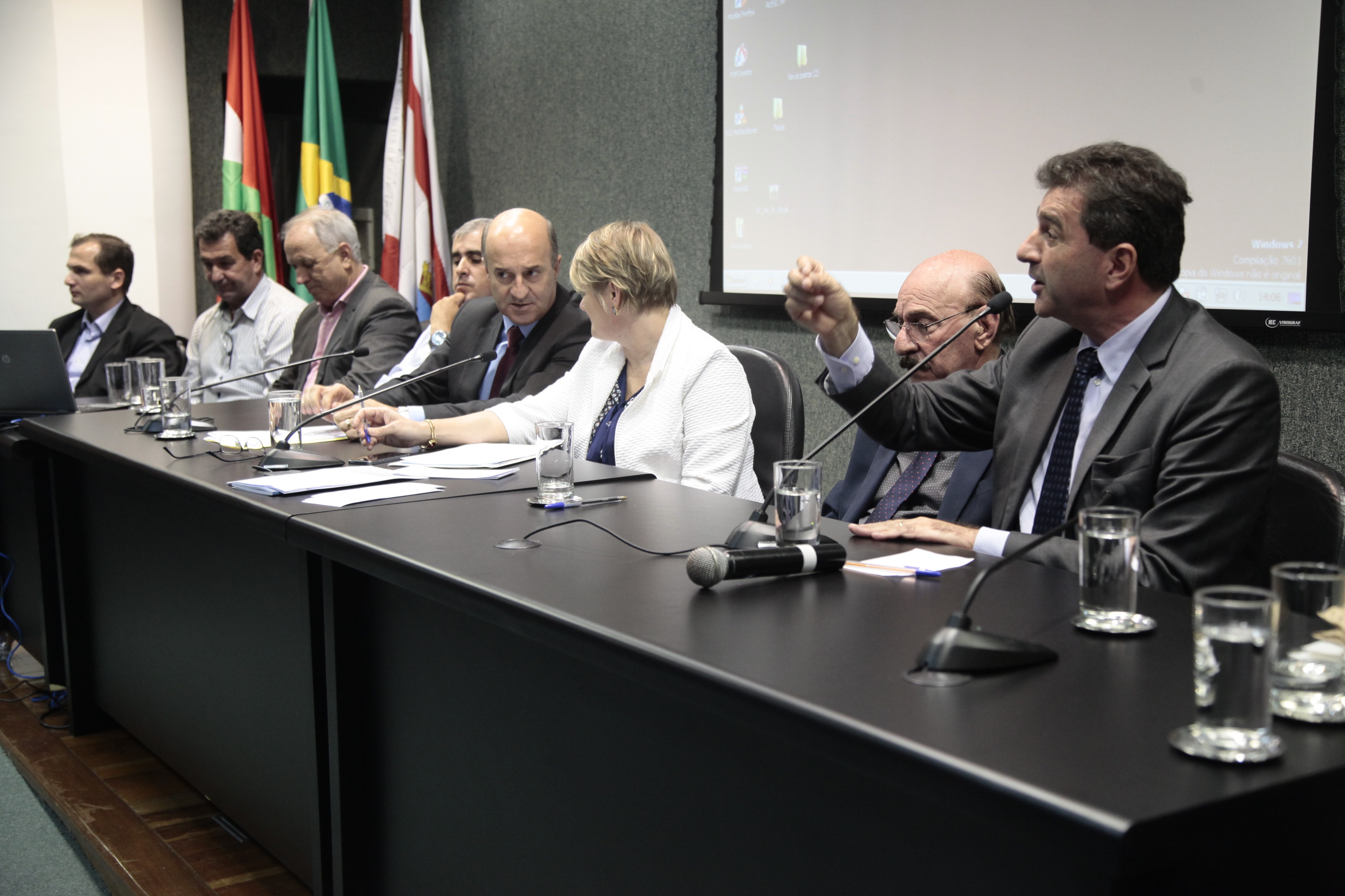 Audiência Pública - Situação das Escolas de Balneário Gaivotas e Sombrio.