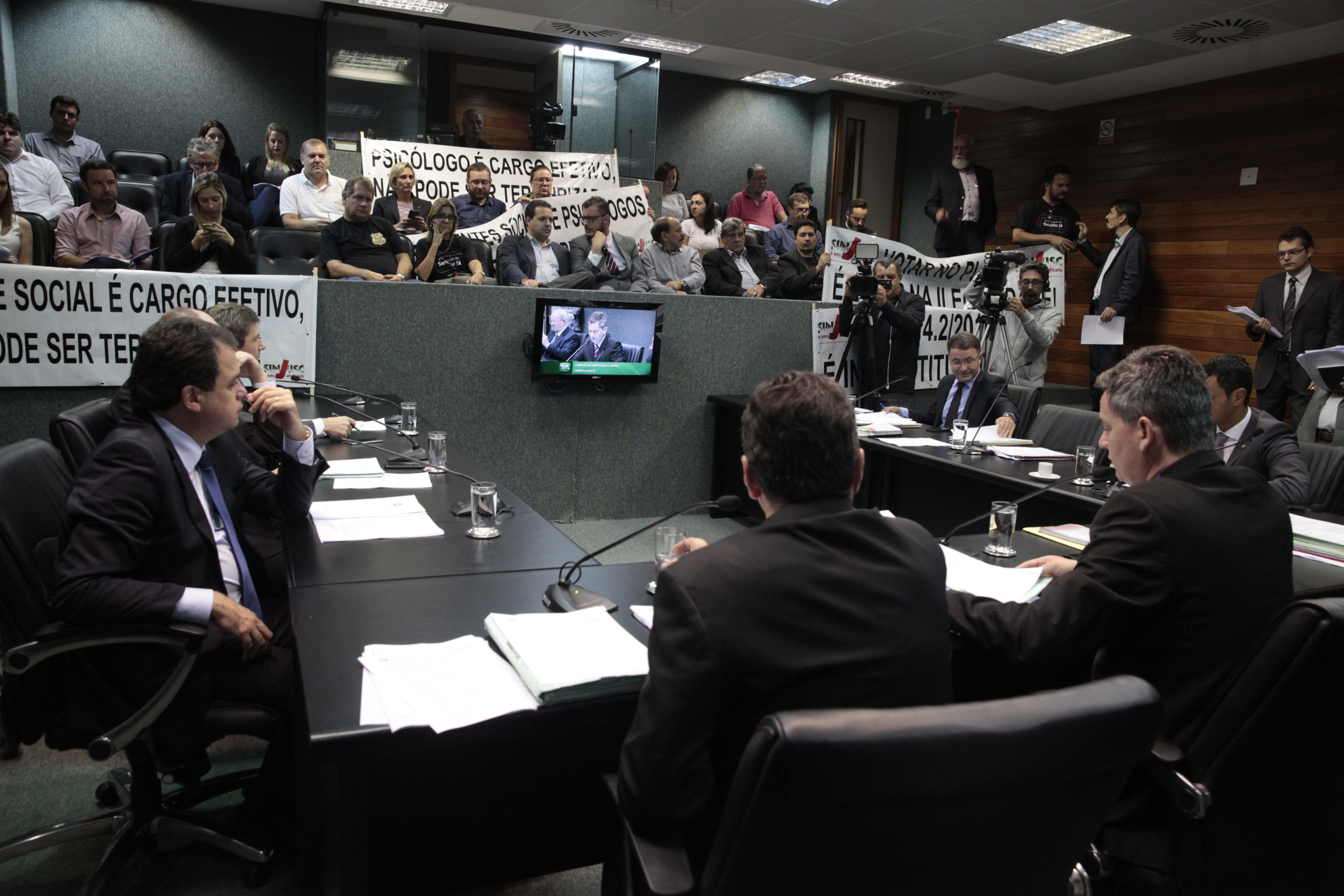 Comissão de Constituição e Justiça