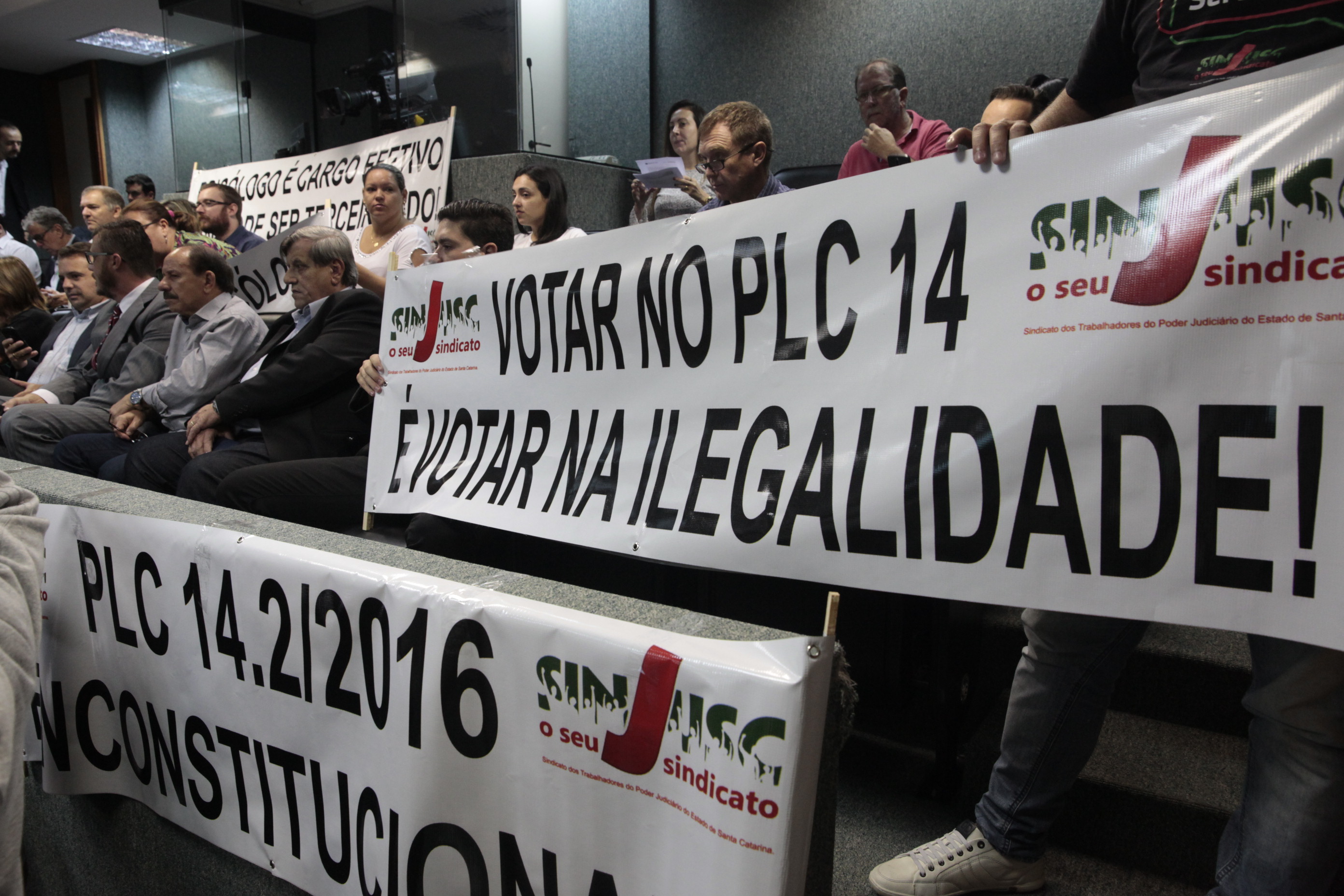 Comissão de Constituição e Justiça