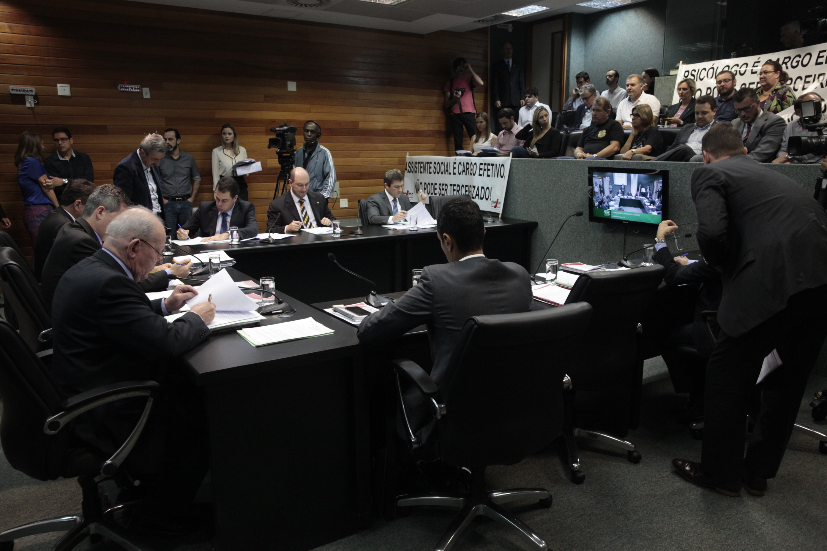 Comissão de Constituição e Justiça