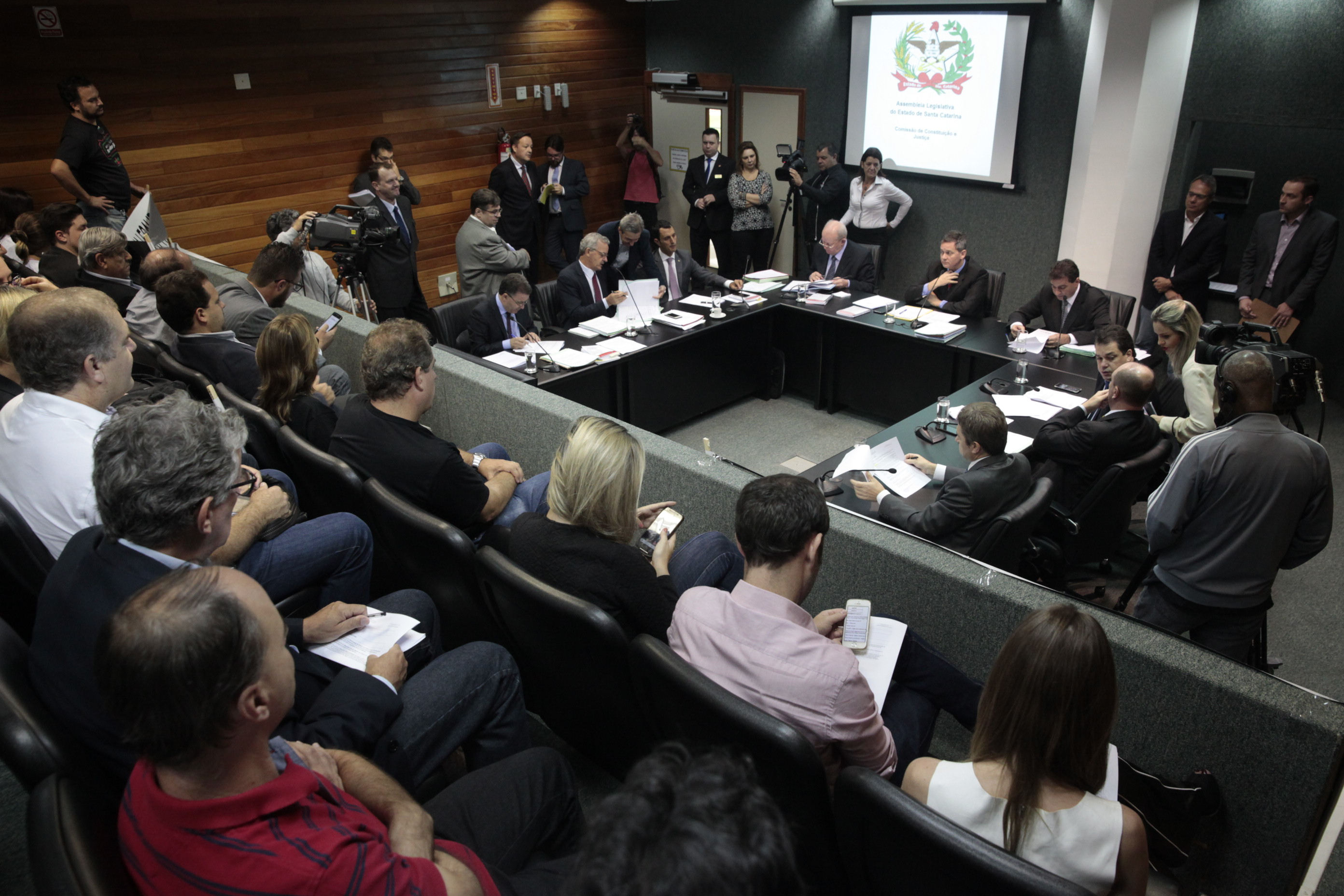 Comissão de Constituição e Justiça