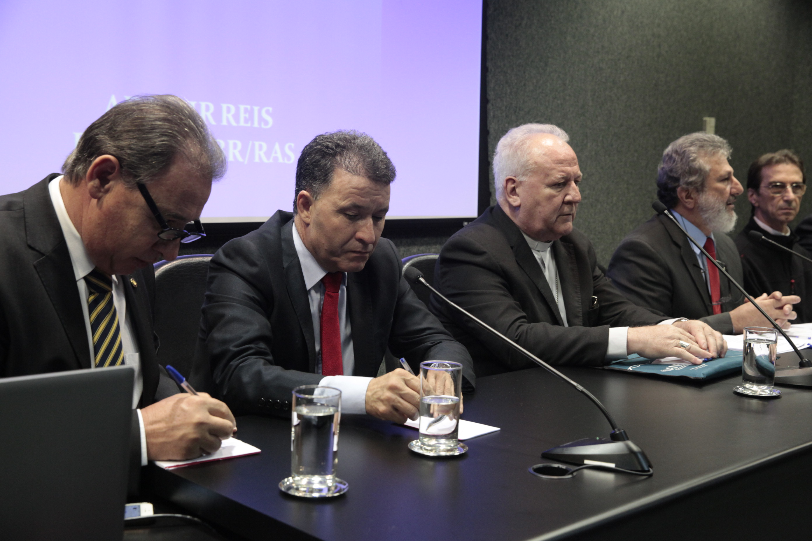 Comissão de Turismo e Meio Ambiente Promove Audiência Pública.