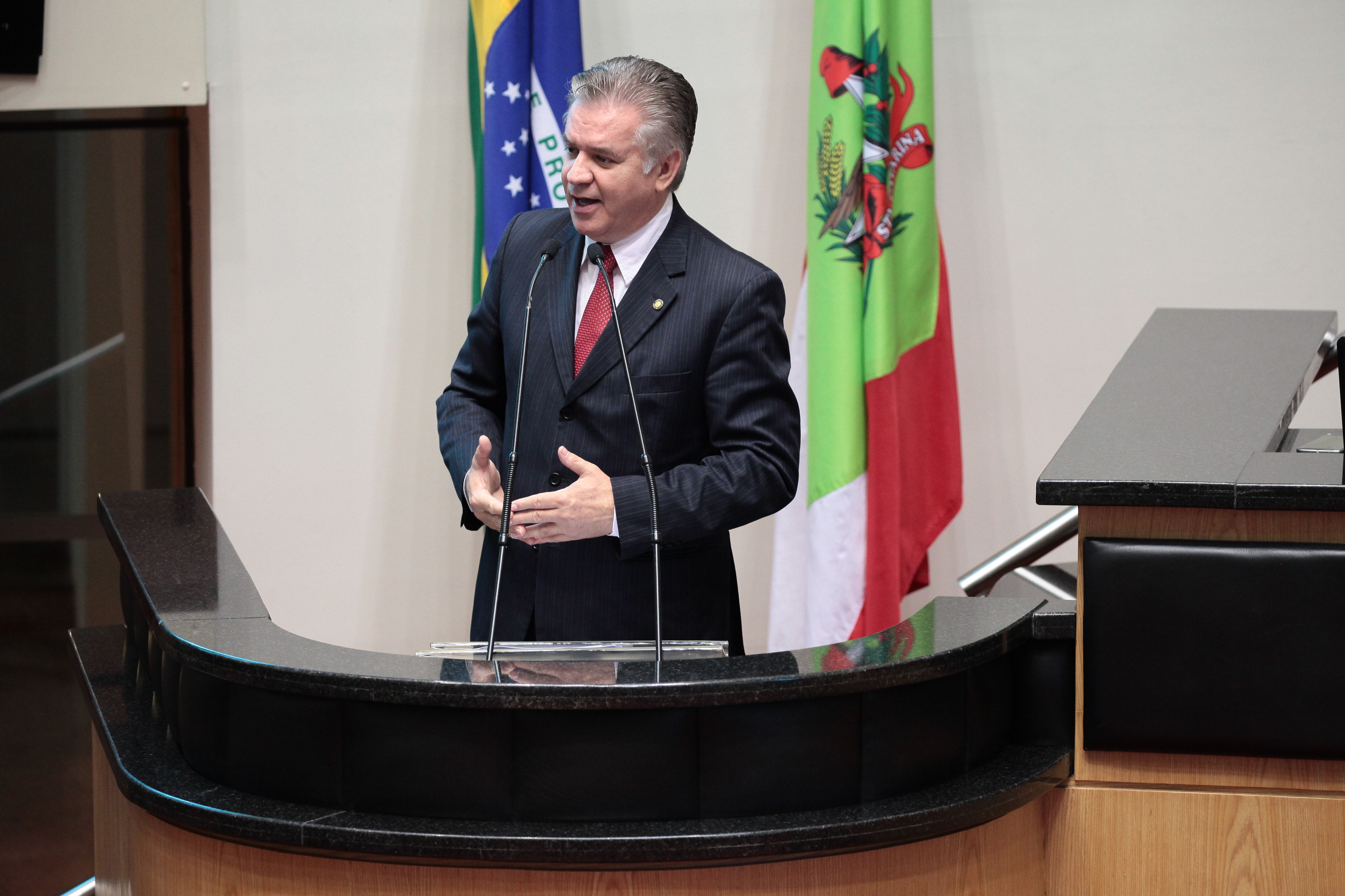Deputado Cesar Valduga (PCdoB). Sessão Ordinária.