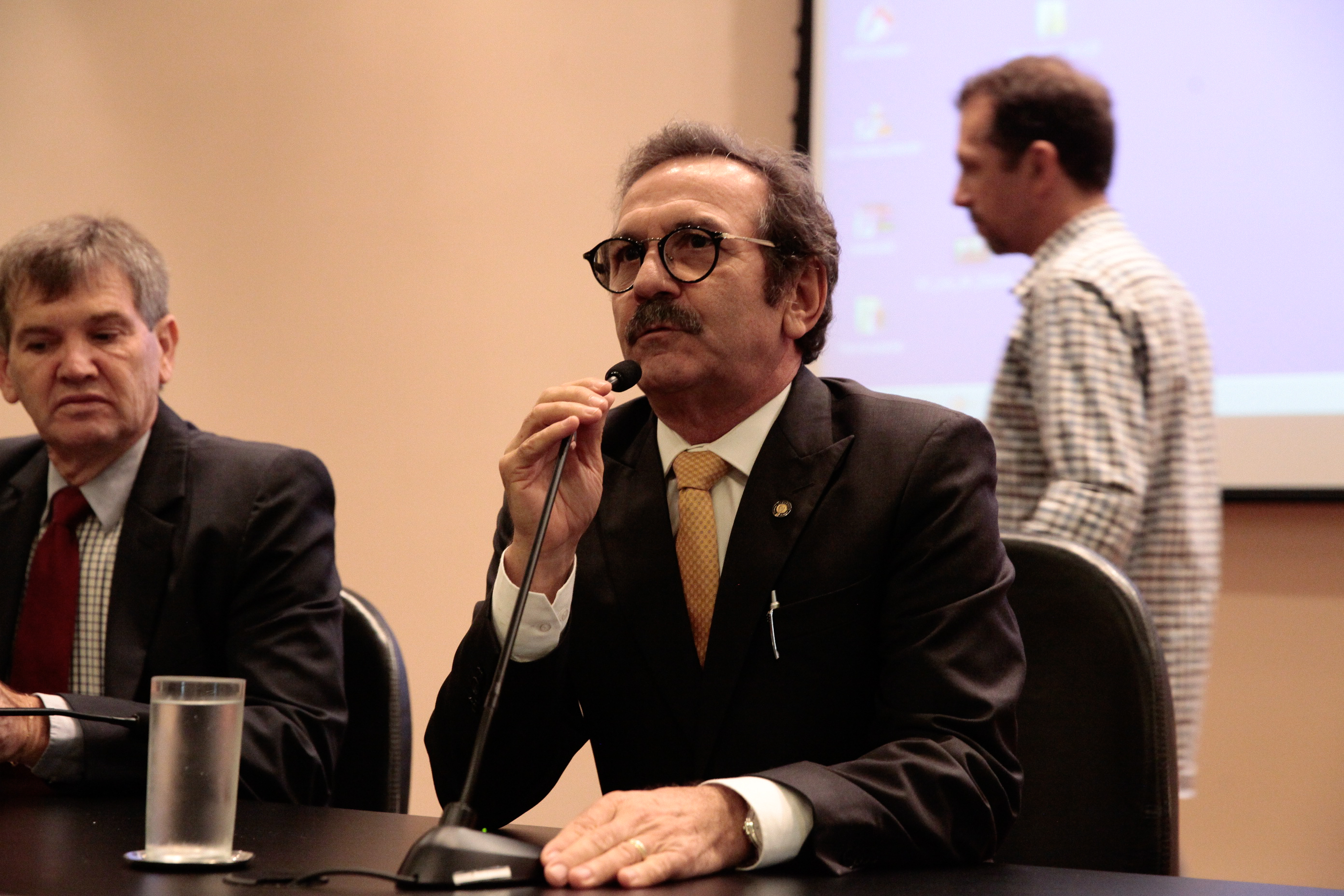 Comissão de Trabalho Promove Audiência Pública sobre o Fortalecimento da Epagri e da Cidasc.
