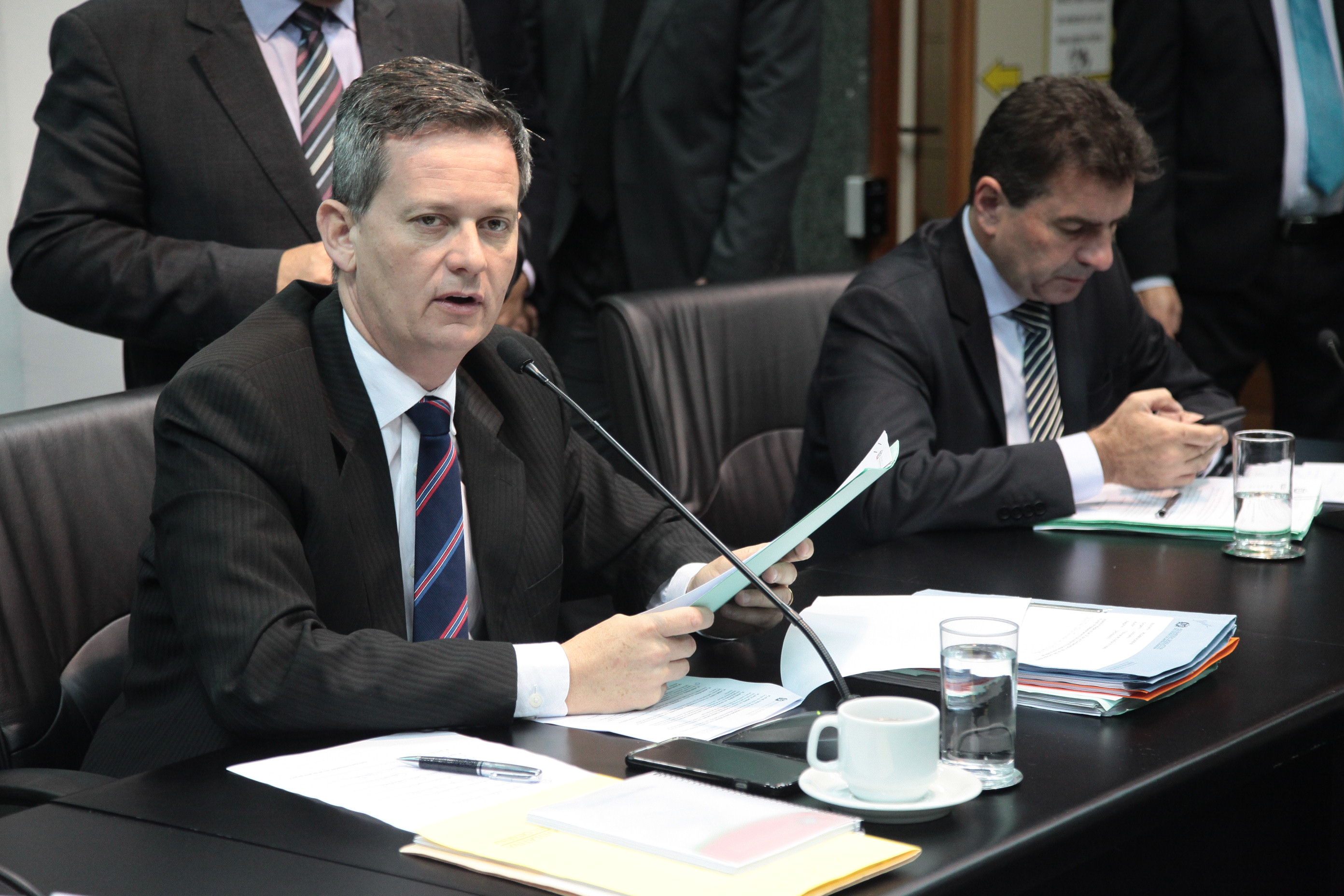 Comissão de Constituição e Justiça.