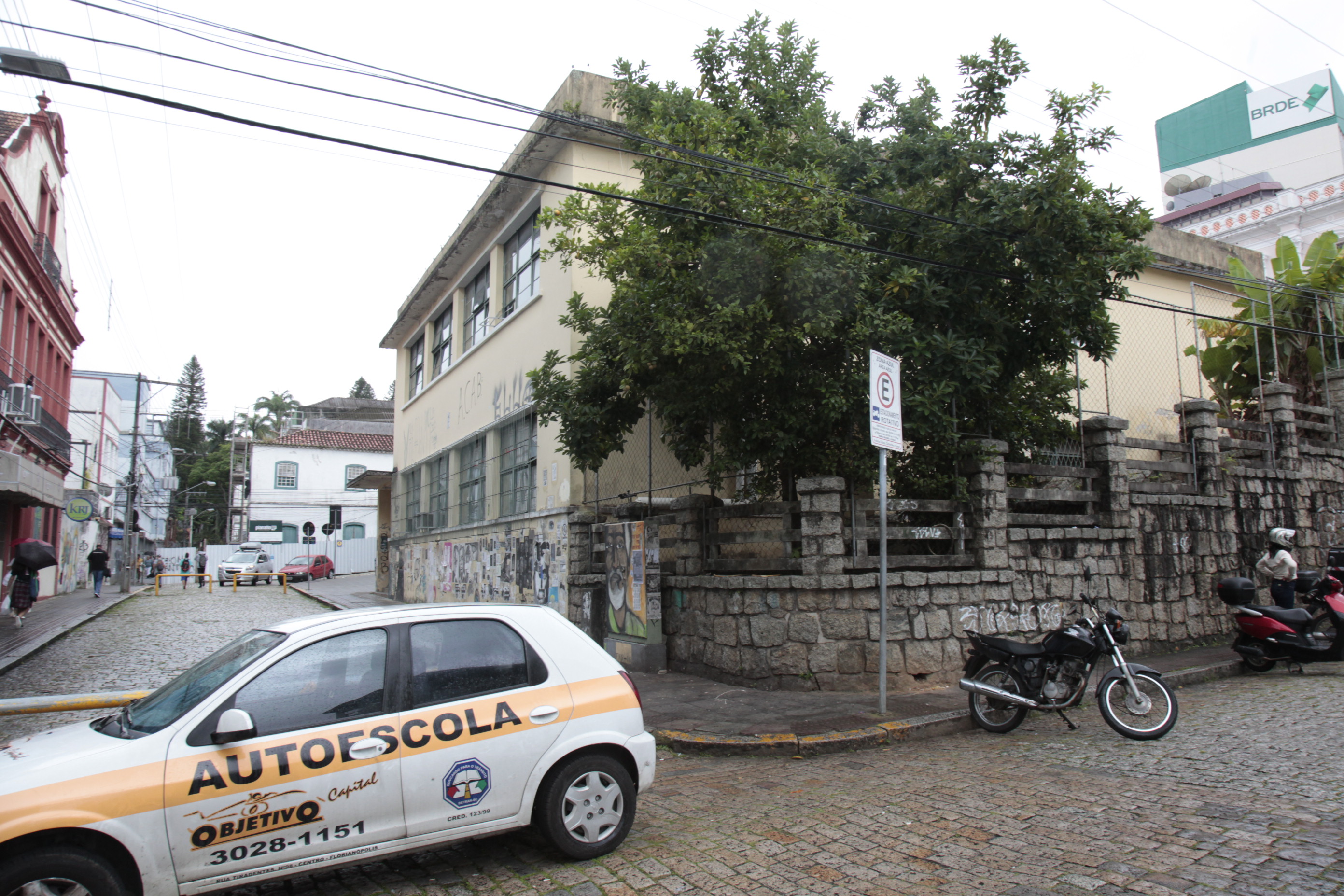Colégio Antonieta de Barros