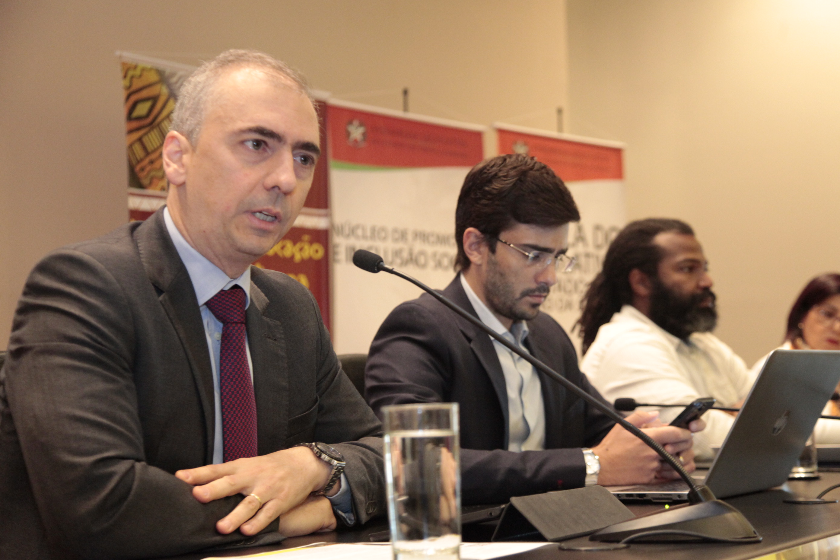 Seminário Regional: Desafios da Educação Escolar Indígena.