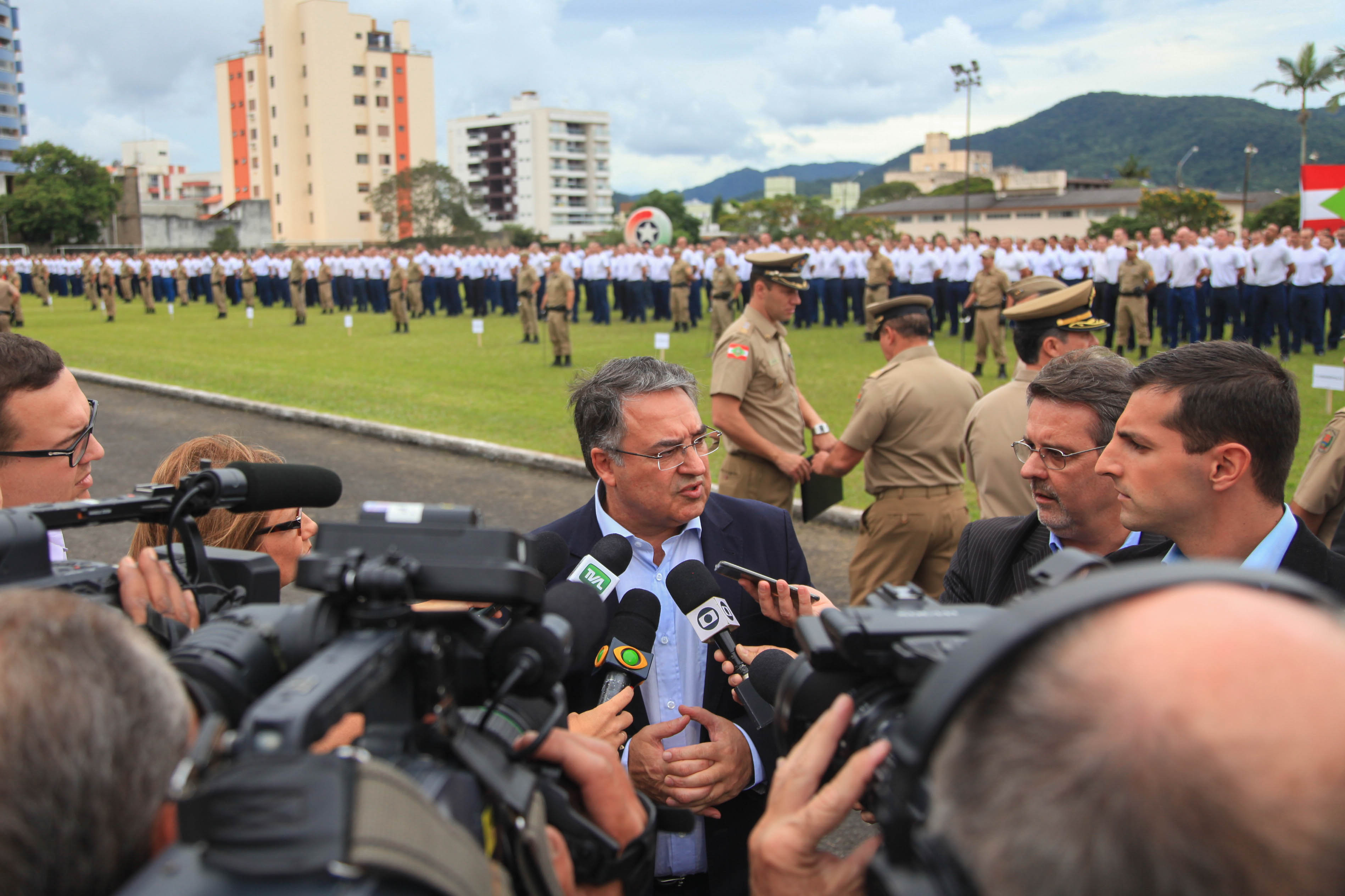 Aula Inaugural de novos Policiais Militares. Governador Raimundo Colombo (PSD).