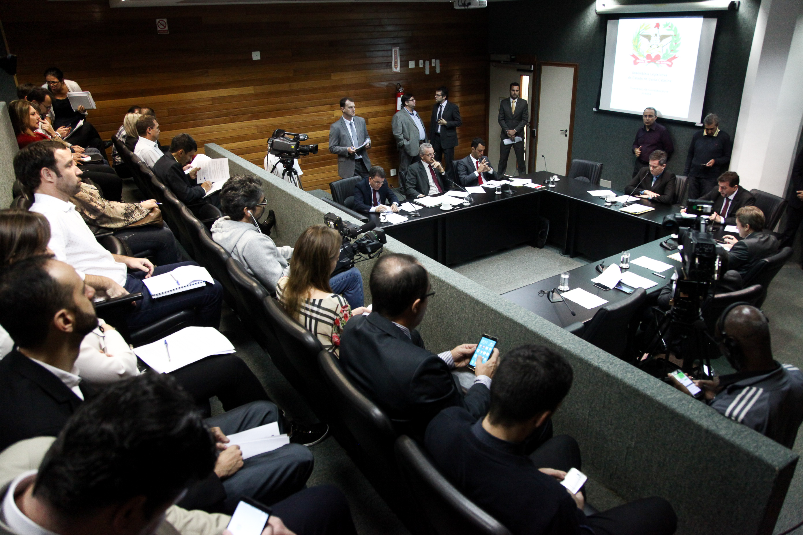 Comissão de Constituição e Justiça.