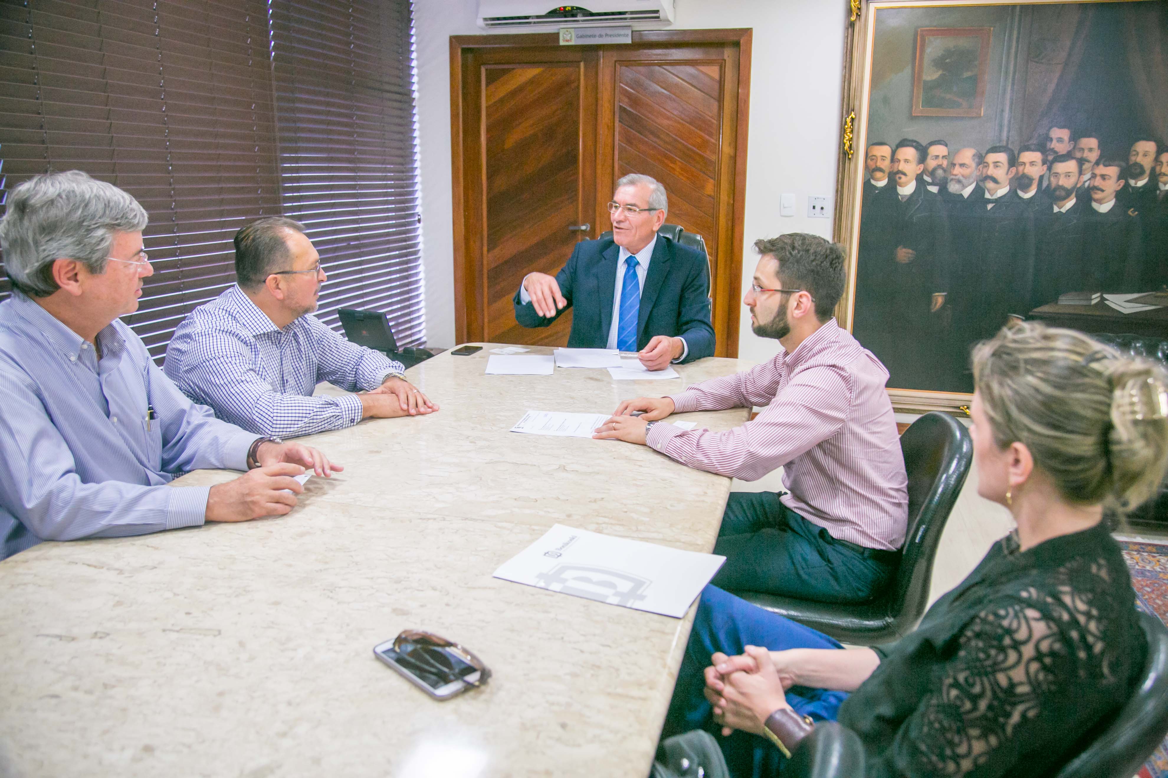 Presidente se reune com representantes do Porto de São Francisco do Sul