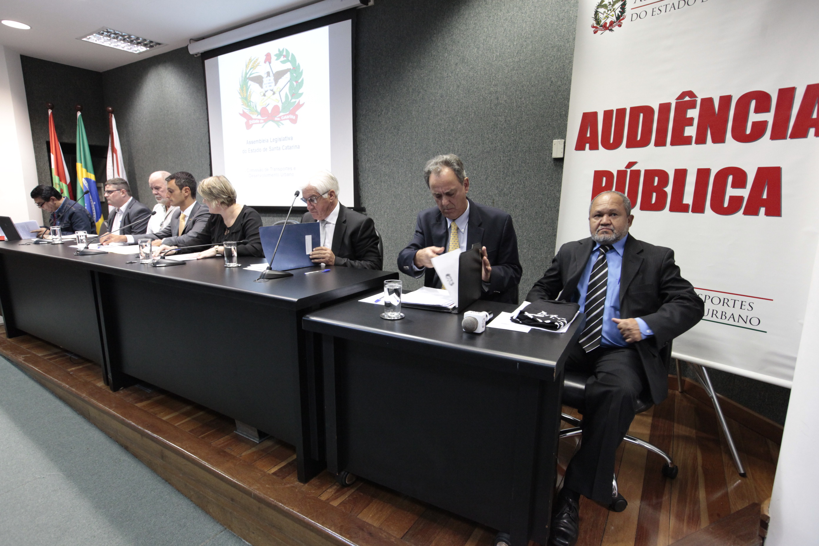 Comissão de Transportes - Audiência pública para tratar da situação do Porto de São Francisco do Sul.