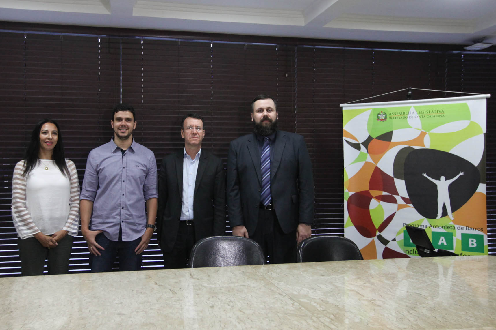 Assinatura de convênio entre CESUSC e ALESC. Foto: Karina Ferreira