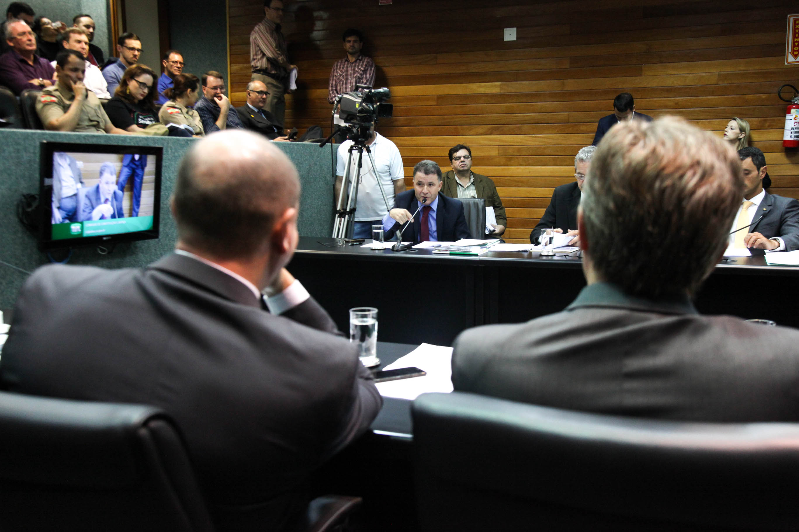 Comissão de Constituição e Justiça.