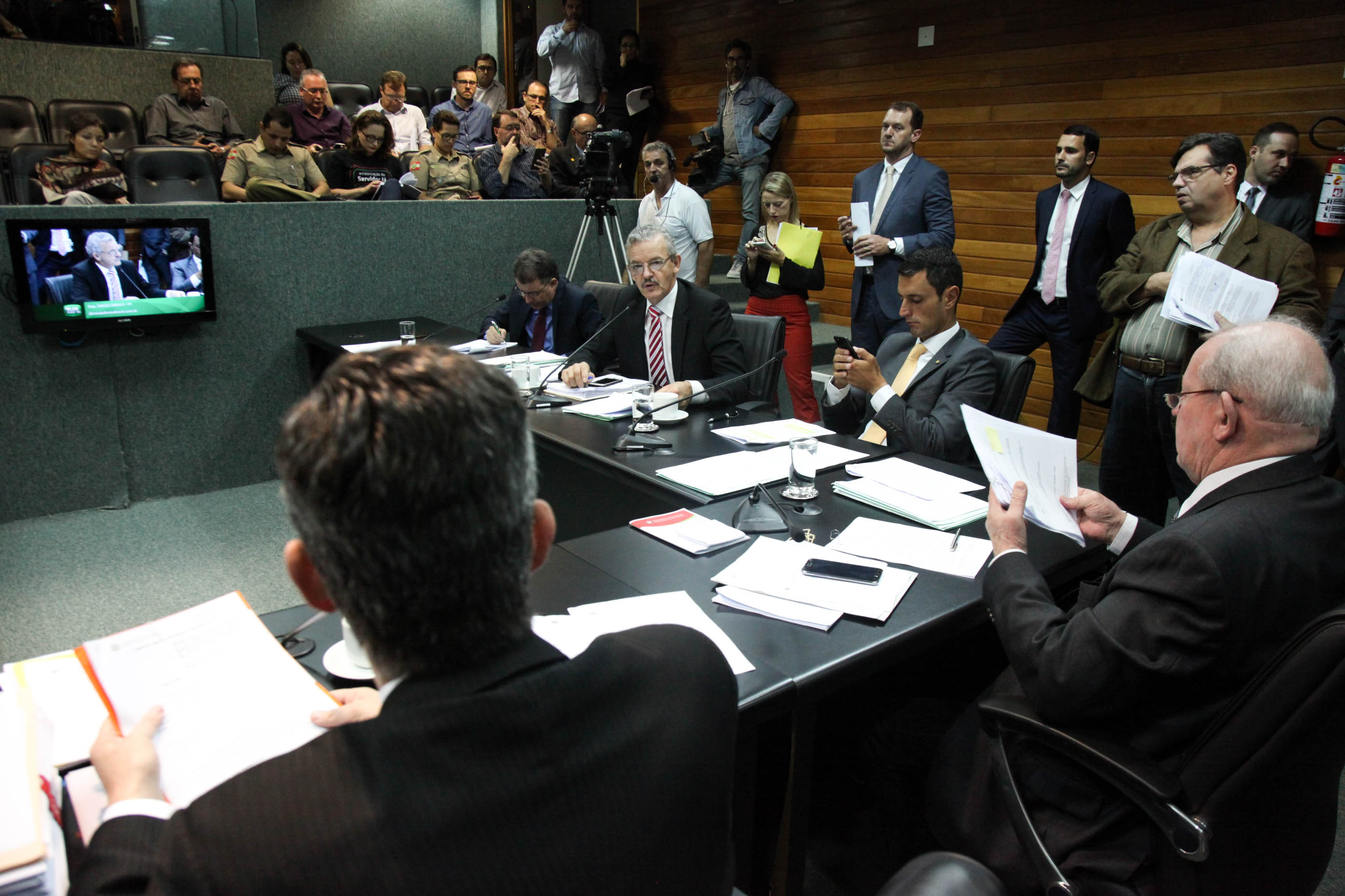 Comissão de Constituição e Justiça.
