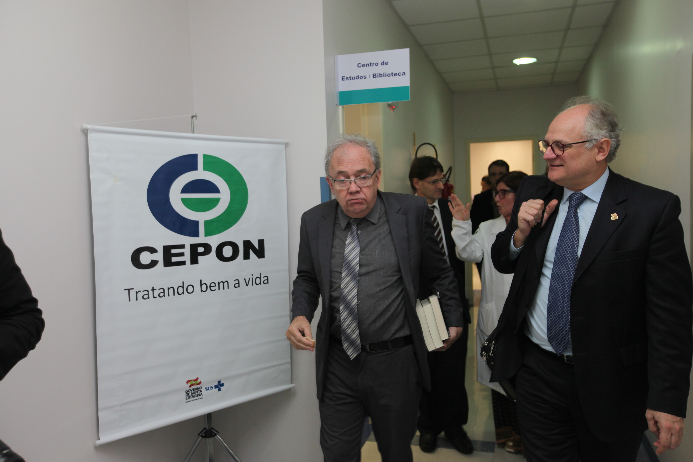 Deputados vistoriam obras no Cepon.