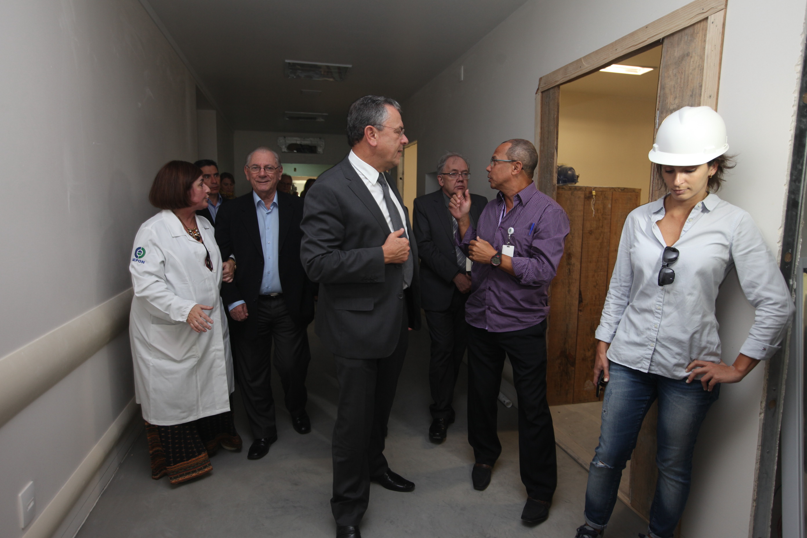 Deputados vistoriam obras no Cepon.
