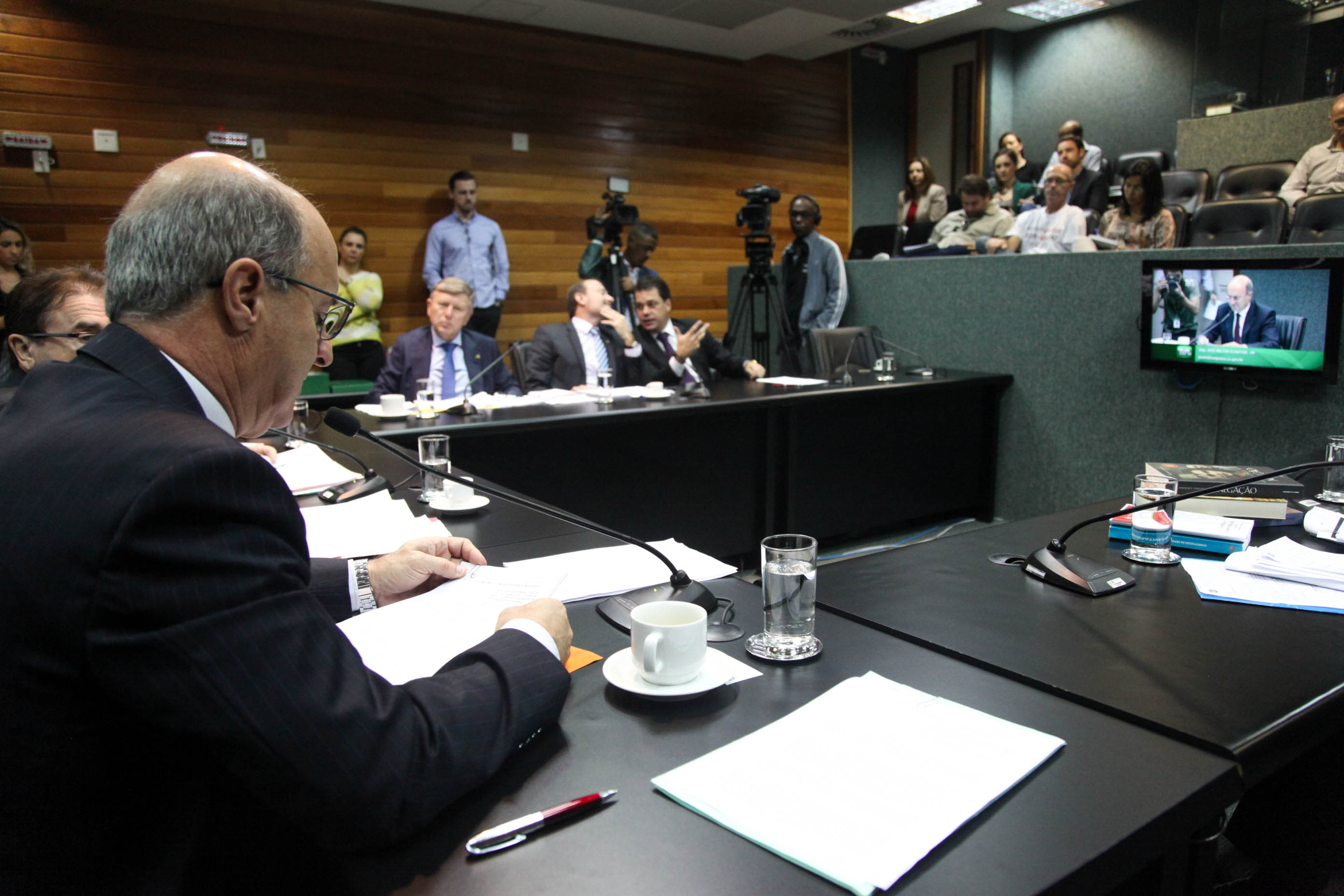 Comissão de Finanças e Tributação.