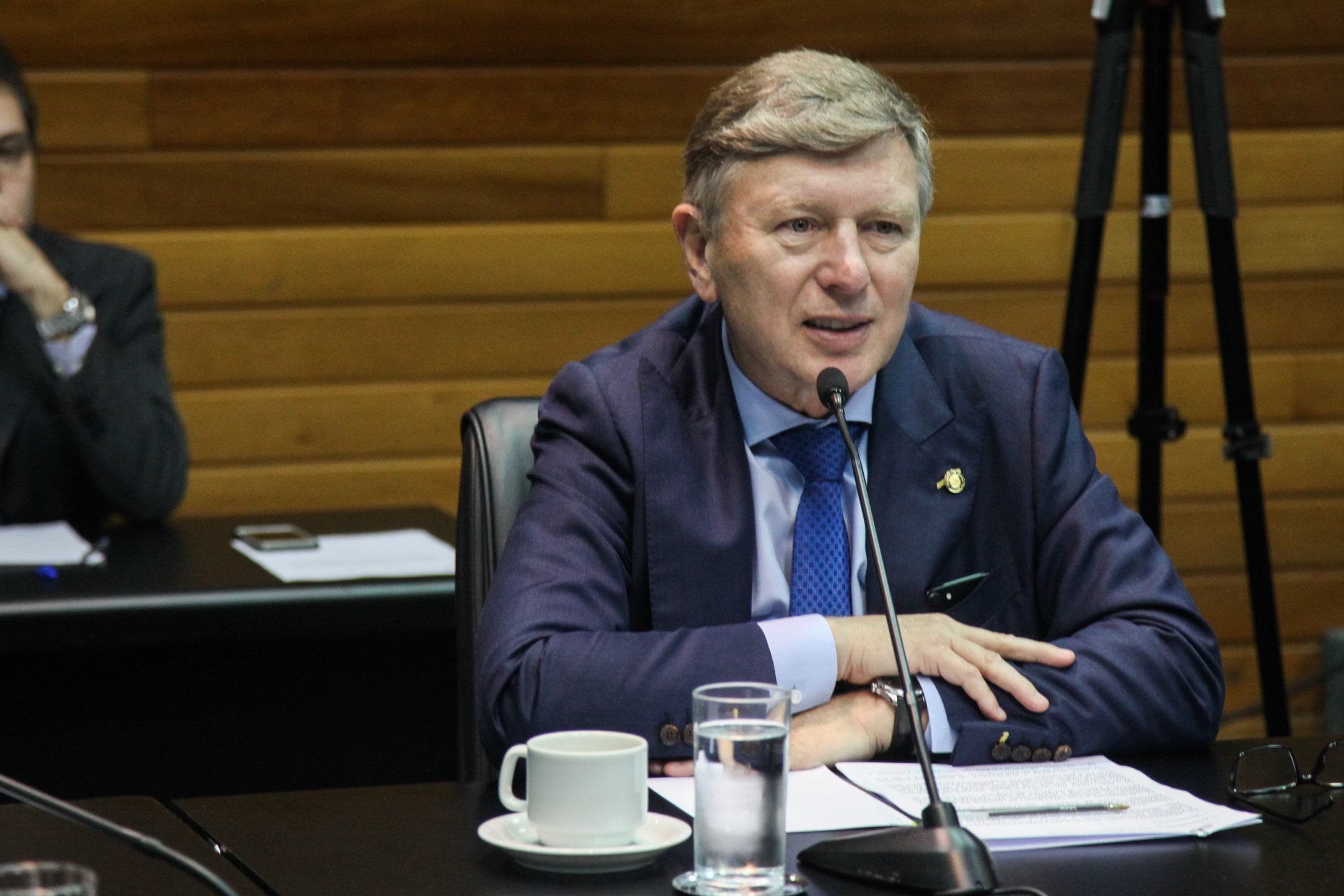 Deputado Milton Hobus (PSD). Comissão de Transportes e Desenvolvimento Urbano.