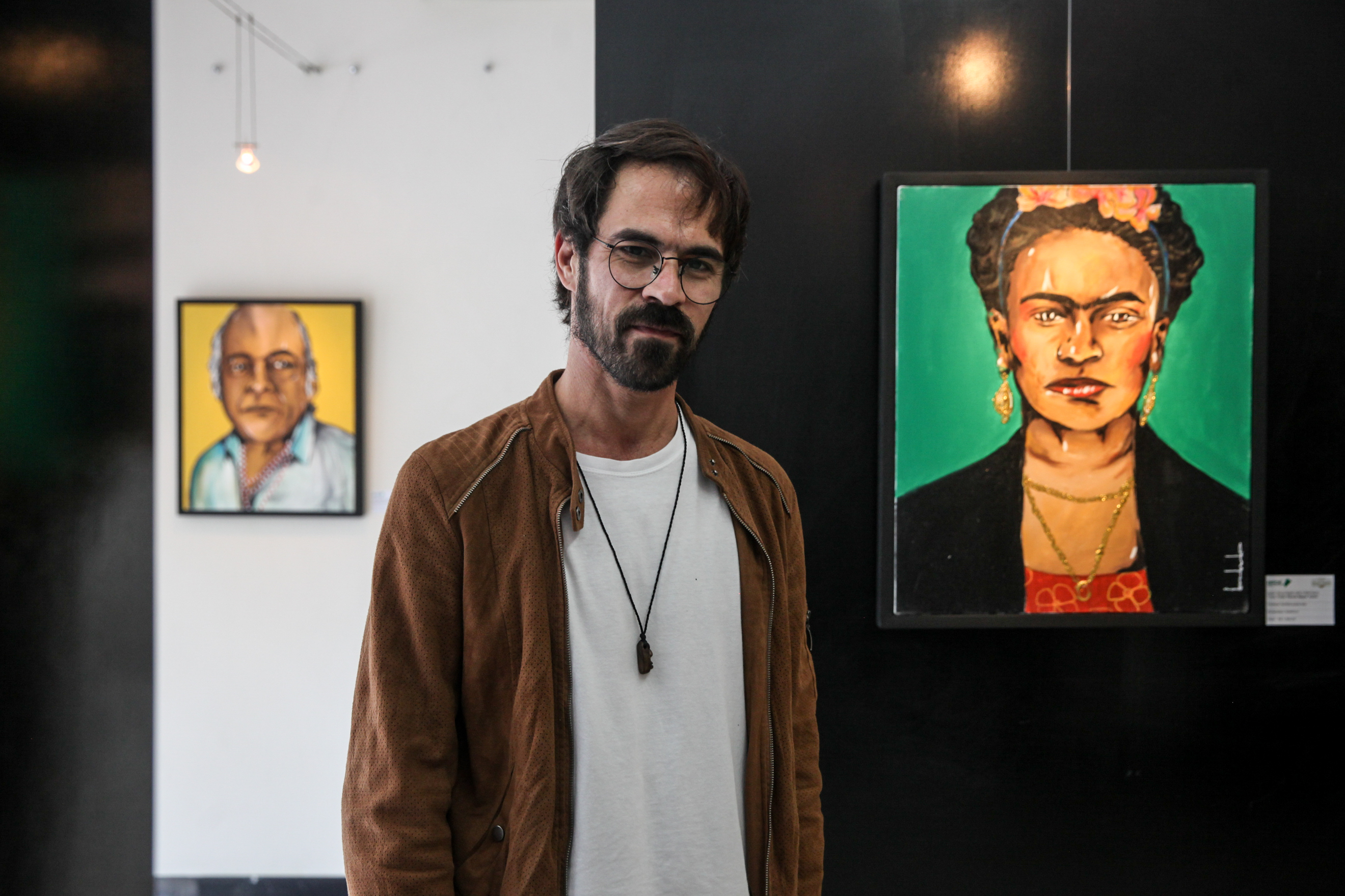 Exposição REVIDA no espaço BRDE