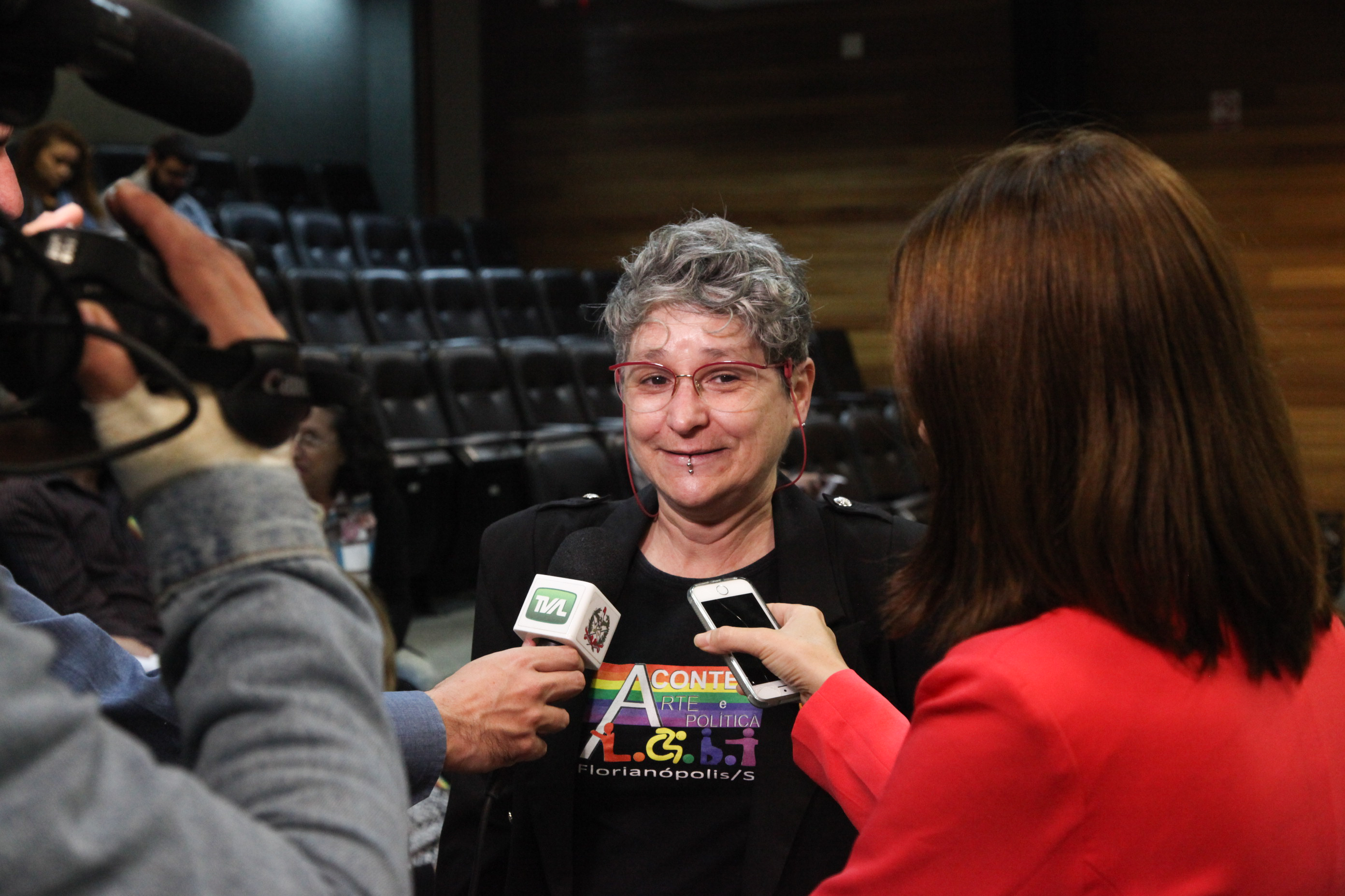 Comissão dos Direitos Humanos Promove Audiência Pública Sobre Dia Internacional Contra LGBTfobia