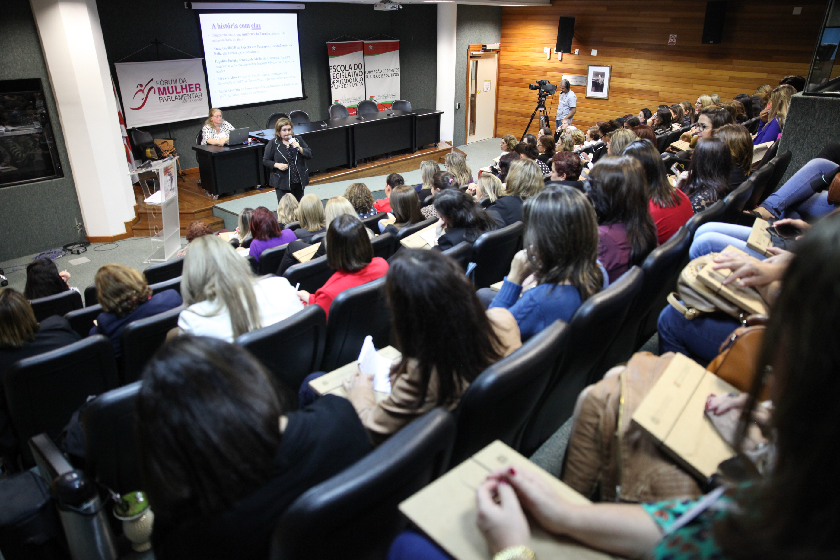 VIII Encontro das Mulheres Parlamentares. Foto: Karina Ferreira.