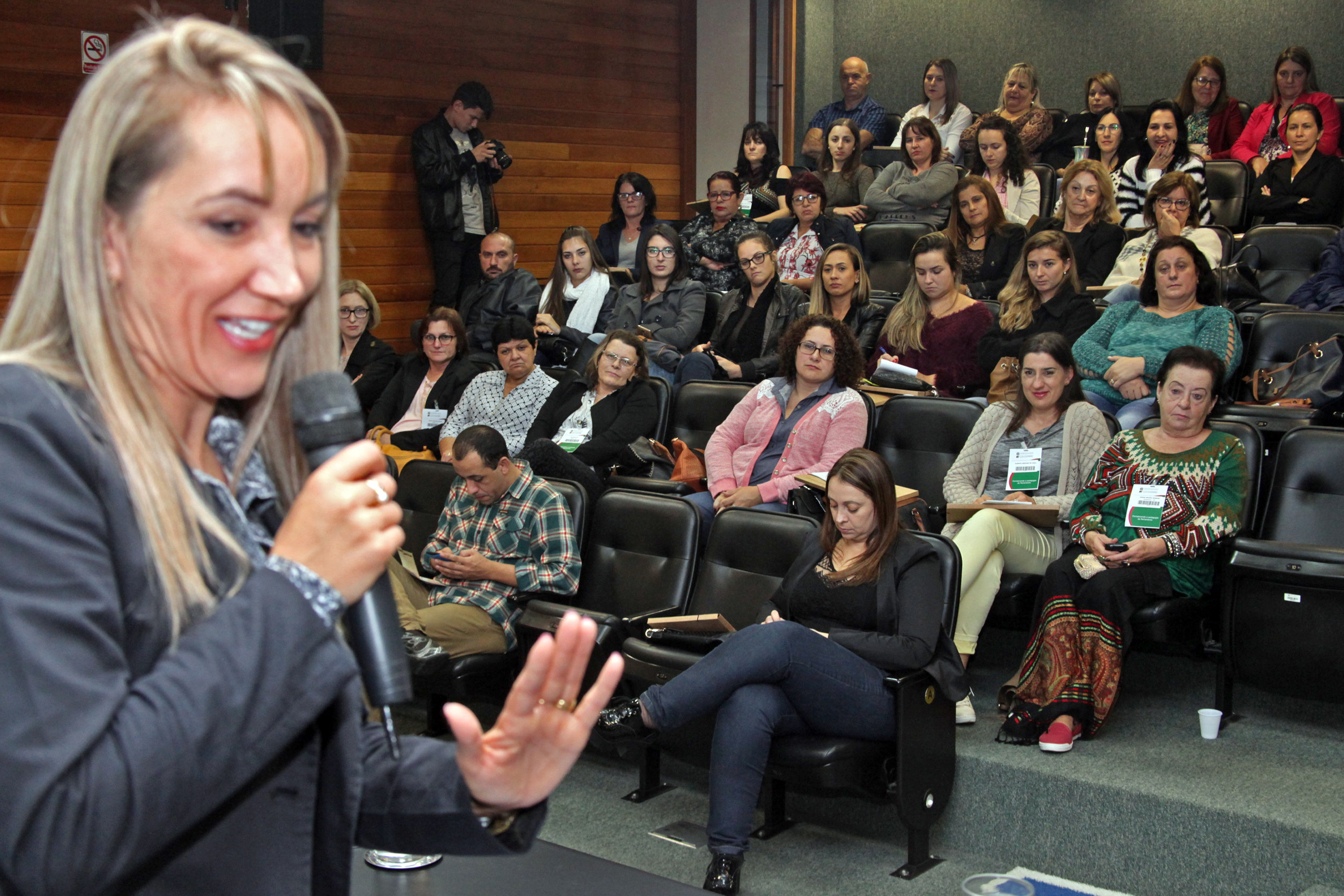 VIII Encontro de Mulheres Parlamentares. Foto: Fábio Queiroz / Agência AL