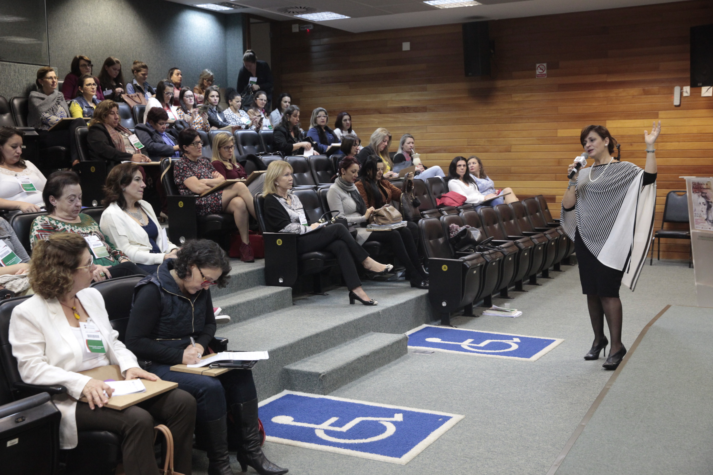 VIII Encontro de Mulheres Parlamentares. Foto: Eduardo Guedes de Oliveira / Agência AL