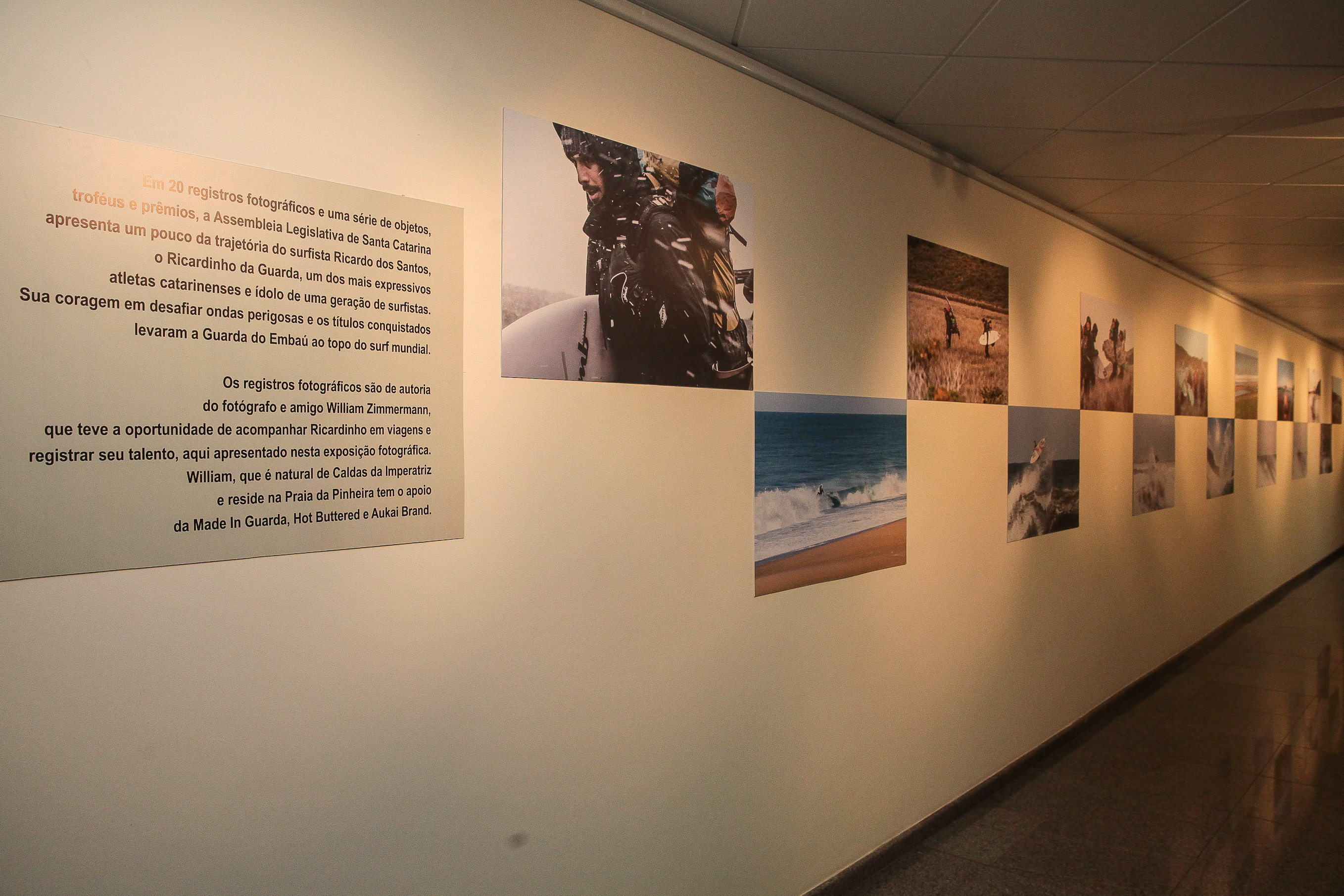 Exposição sobre o surfista Ricardinho