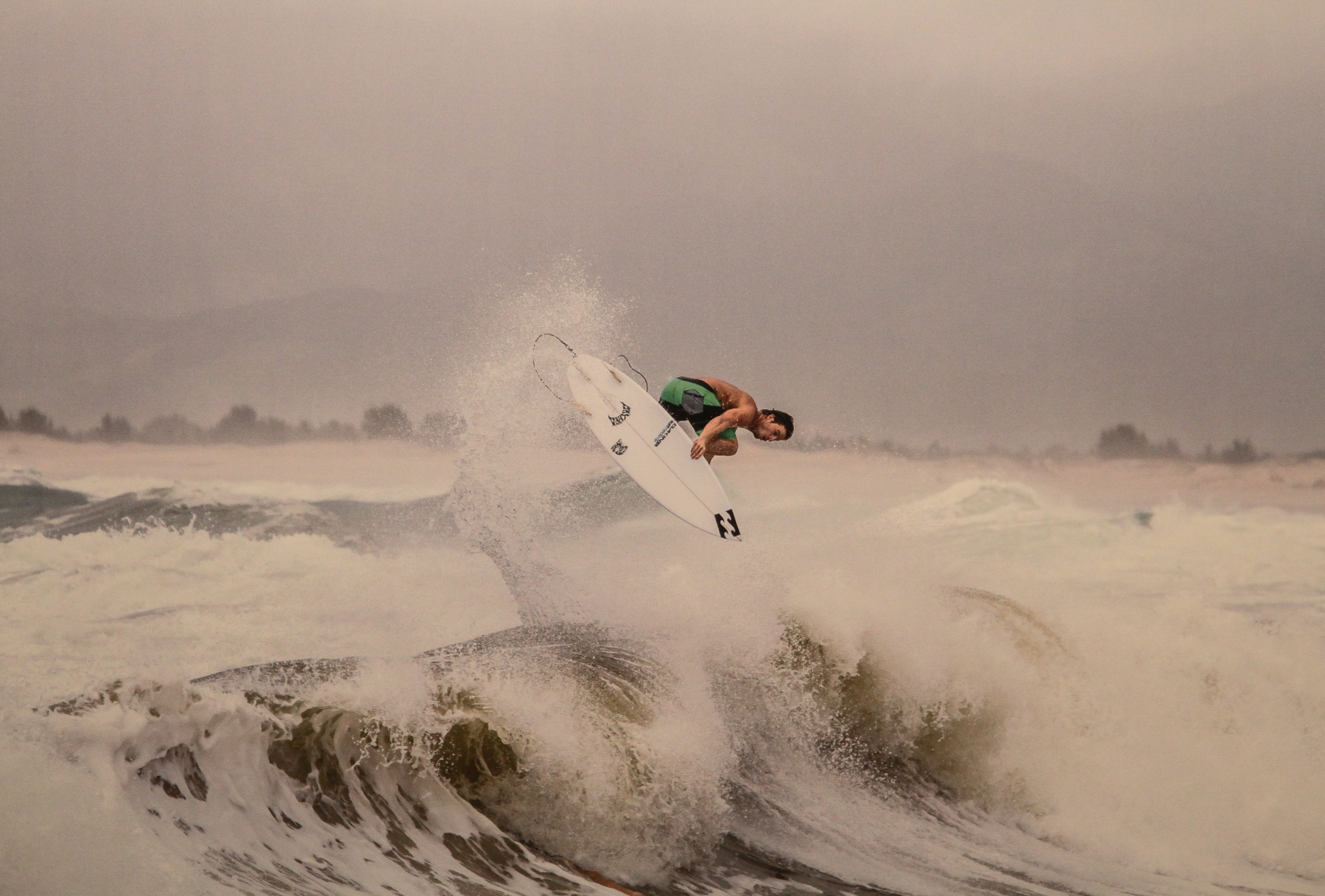 Exposição sobre o surfista Ricardinho.