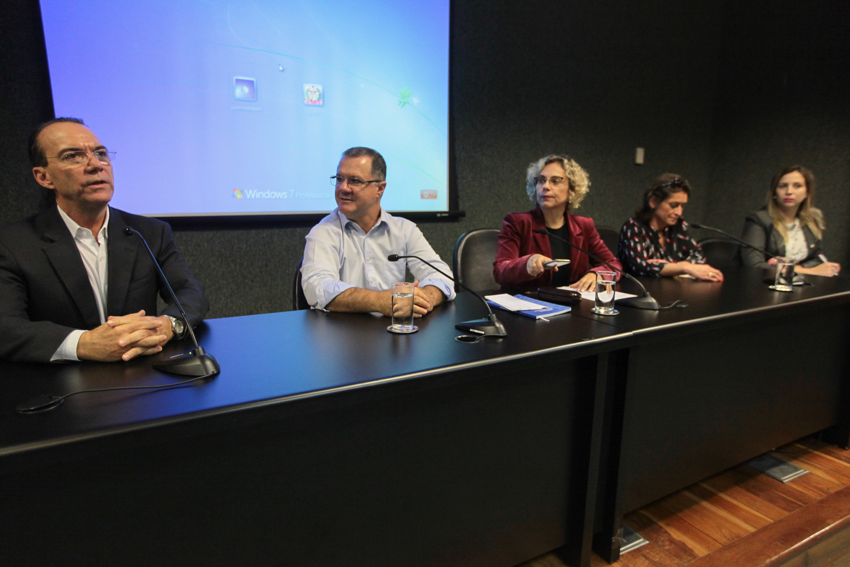 Debate sobre o Impacto da reforma da Previdência para os profissionais de enfermagem e saúde.